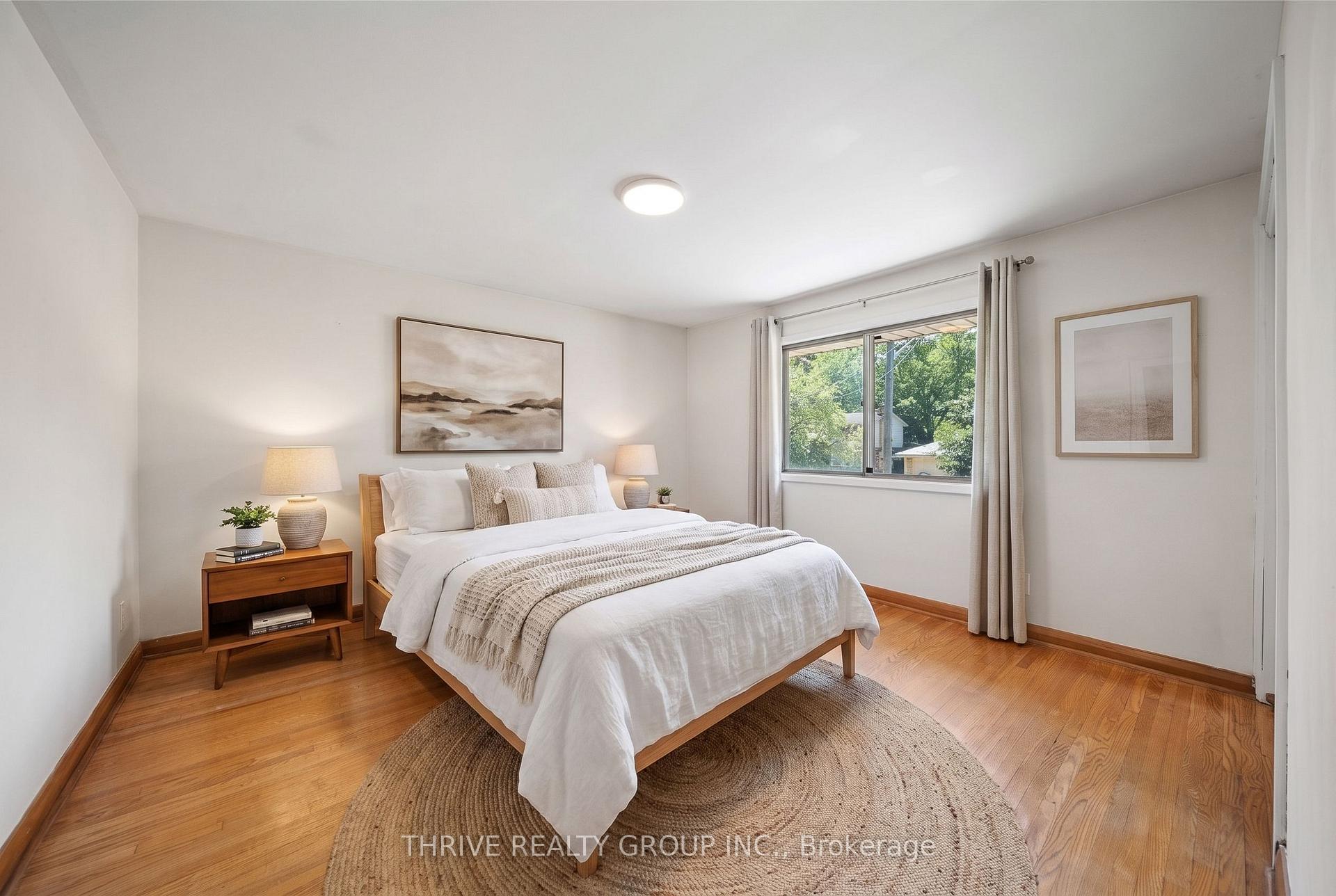 Photo 21 of 85 Bloomfield Drive, London, North J — HOMEH