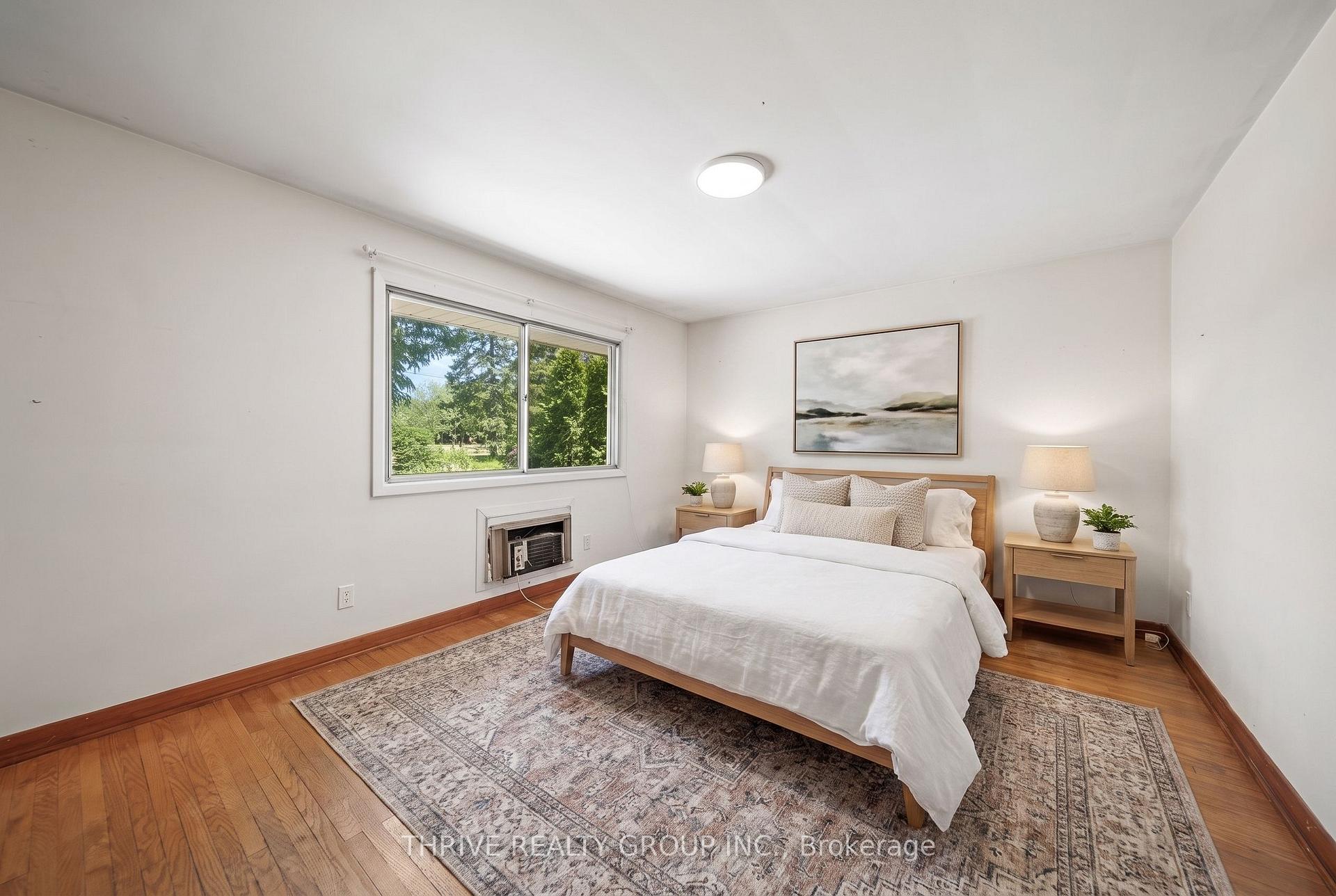 Photo 22 of 85 Bloomfield Drive, London, North J — HOMEH