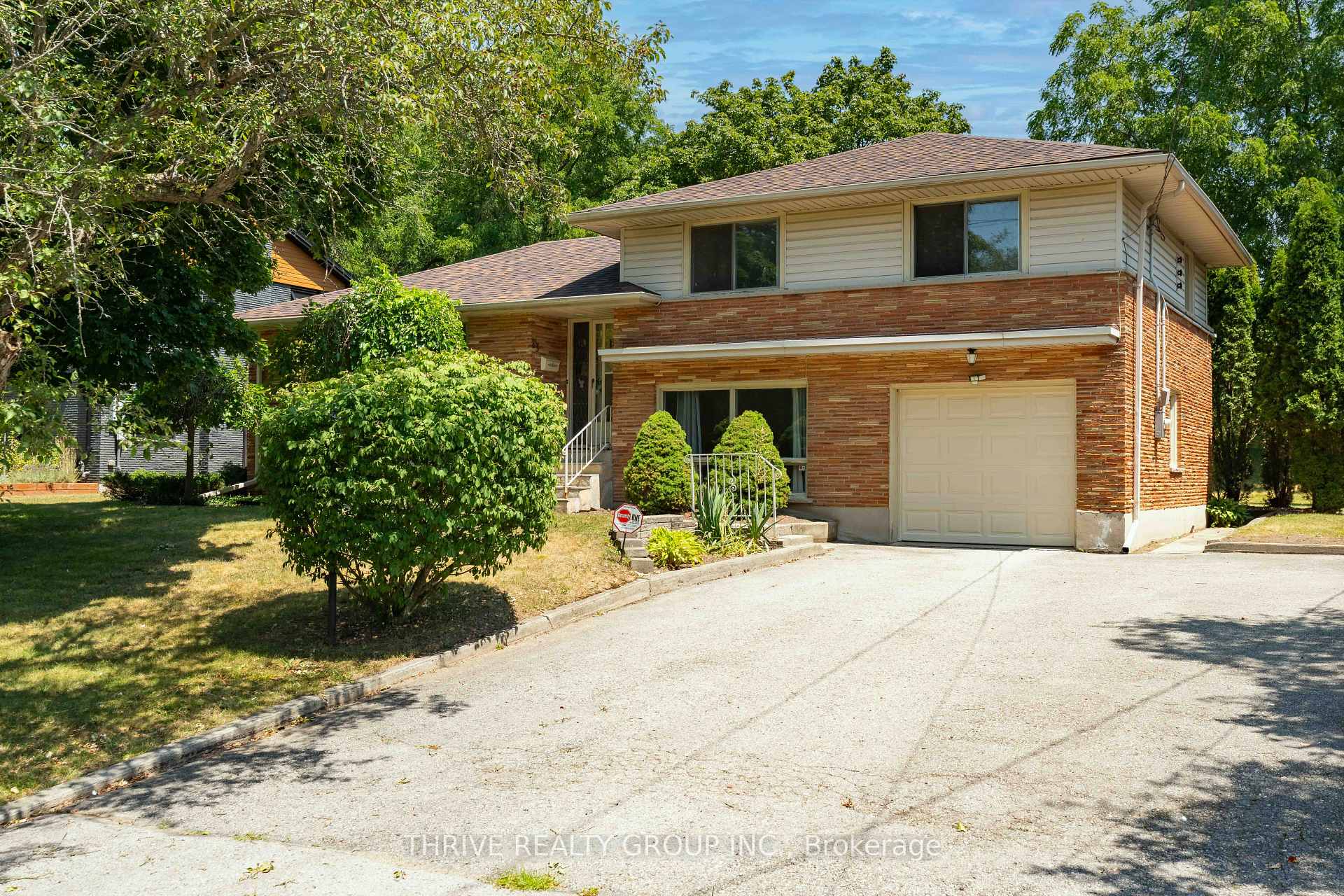 Photo 28 of 85 Bloomfield Drive, London, North J — HOMEH