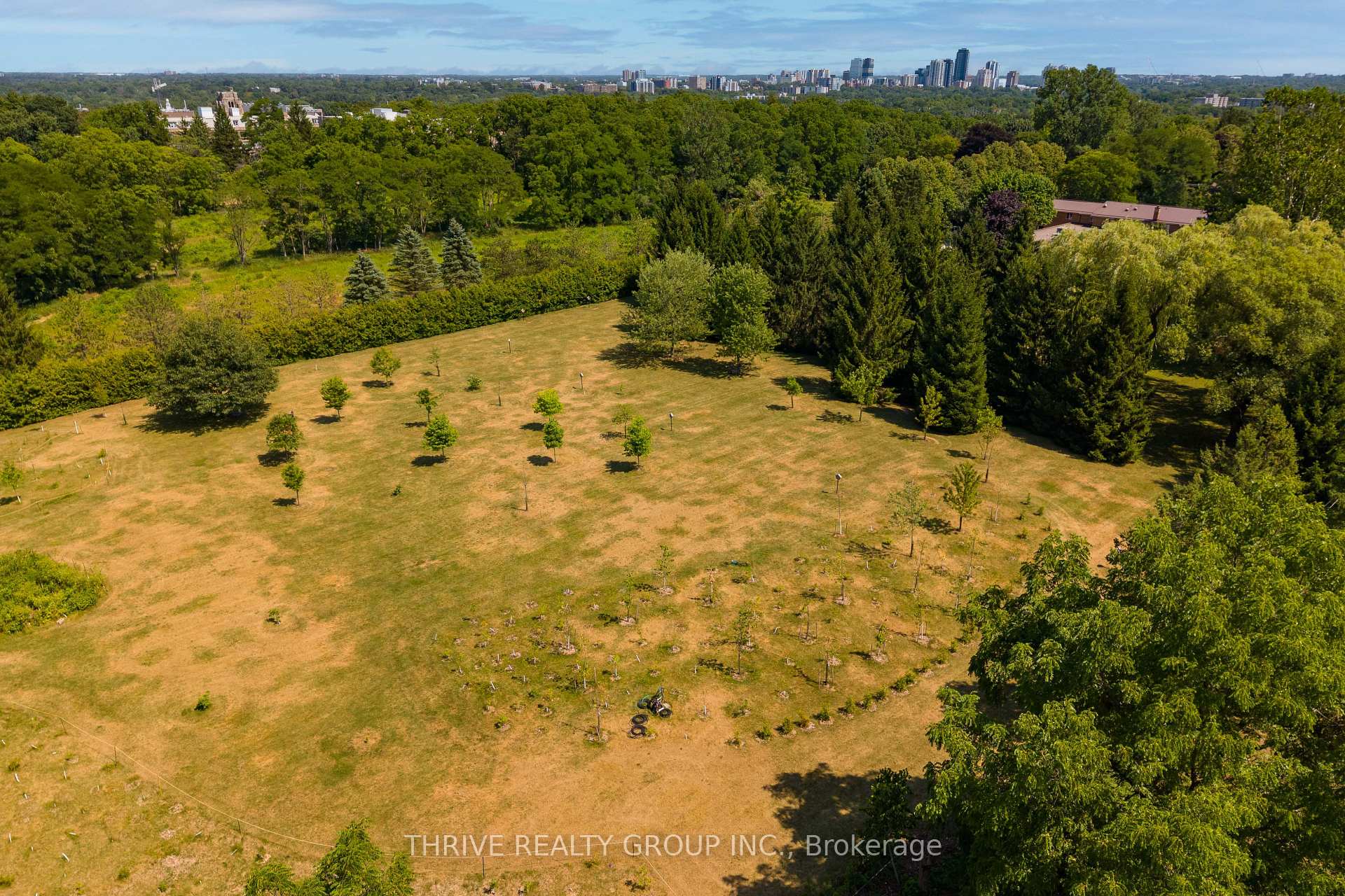 Photo 37 of 85 Bloomfield Drive, London, North J — HOMEH