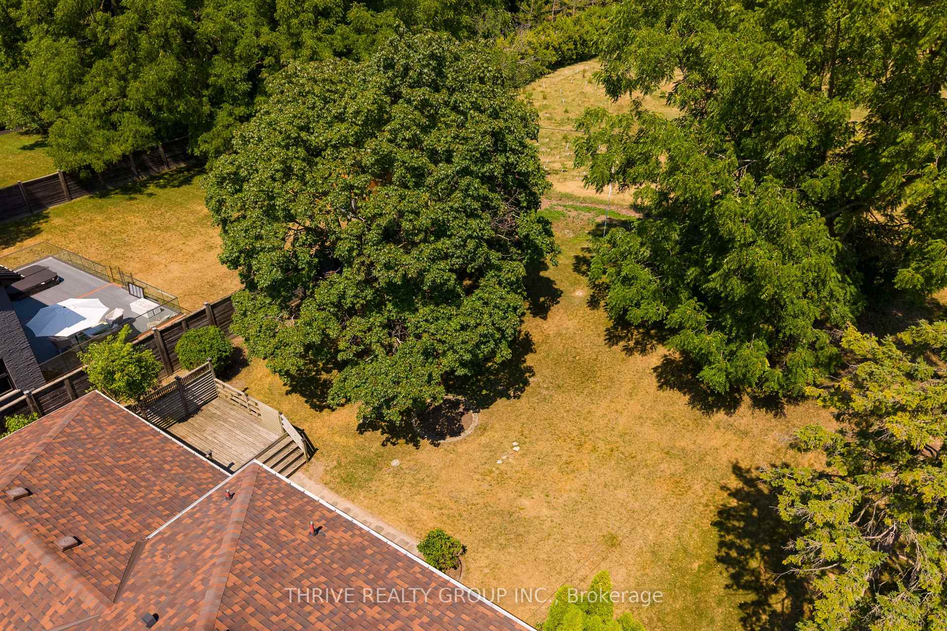 Photo 38 of 85 Bloomfield Drive, London, North J — HOMEH