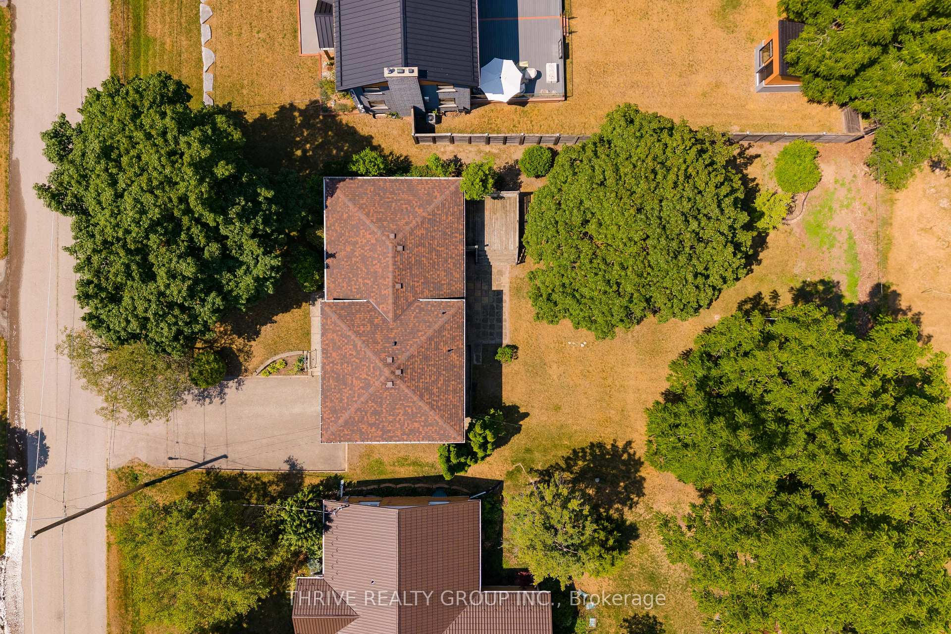 Photo 40 of 85 Bloomfield Drive, London, North J — HOMEH