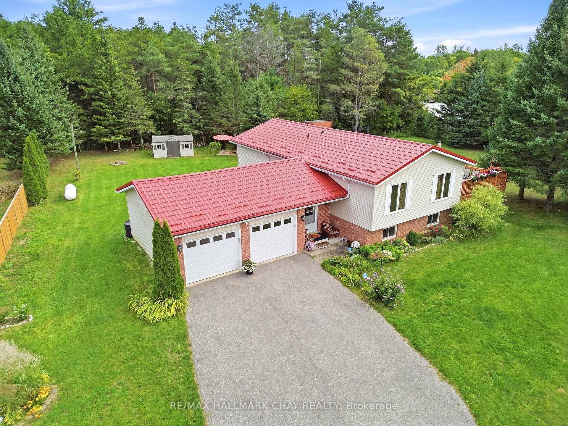 Photo 3 of 8871 Mckinnon Road, Essa, Angus — HOMEH
