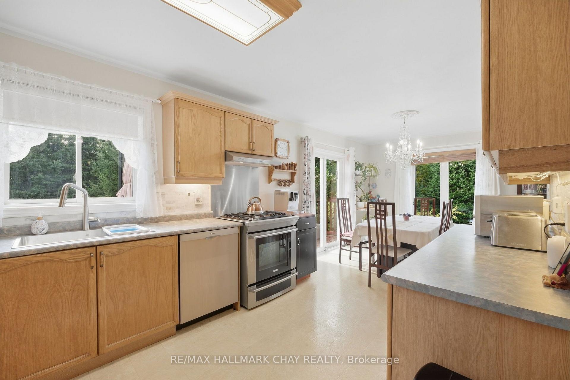 Photo 8 of 8871 Mckinnon Road, Essa, Angus — HOMEH