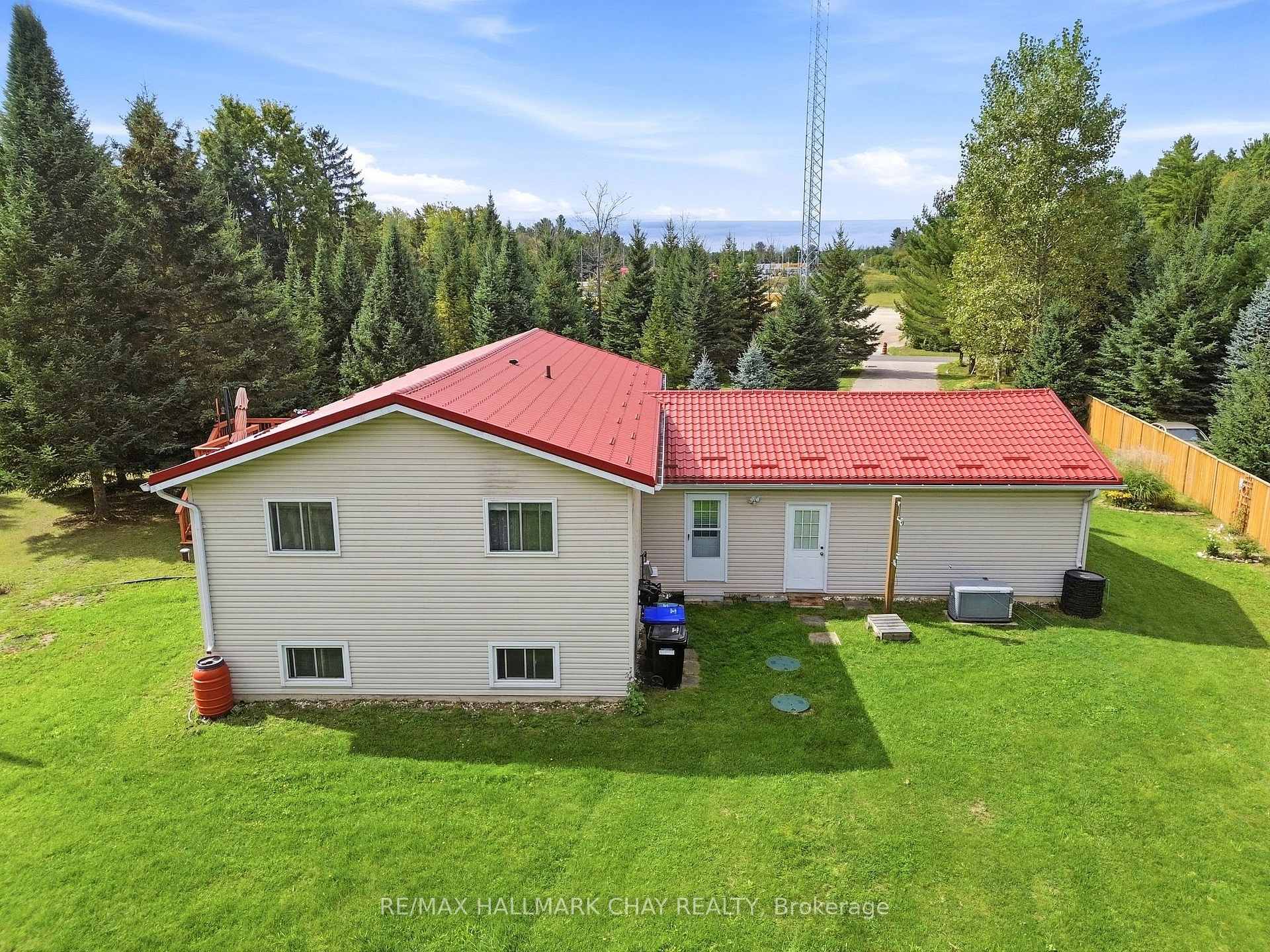 Photo 42 of 8871 Mckinnon Road, Essa, Angus — HOMEH