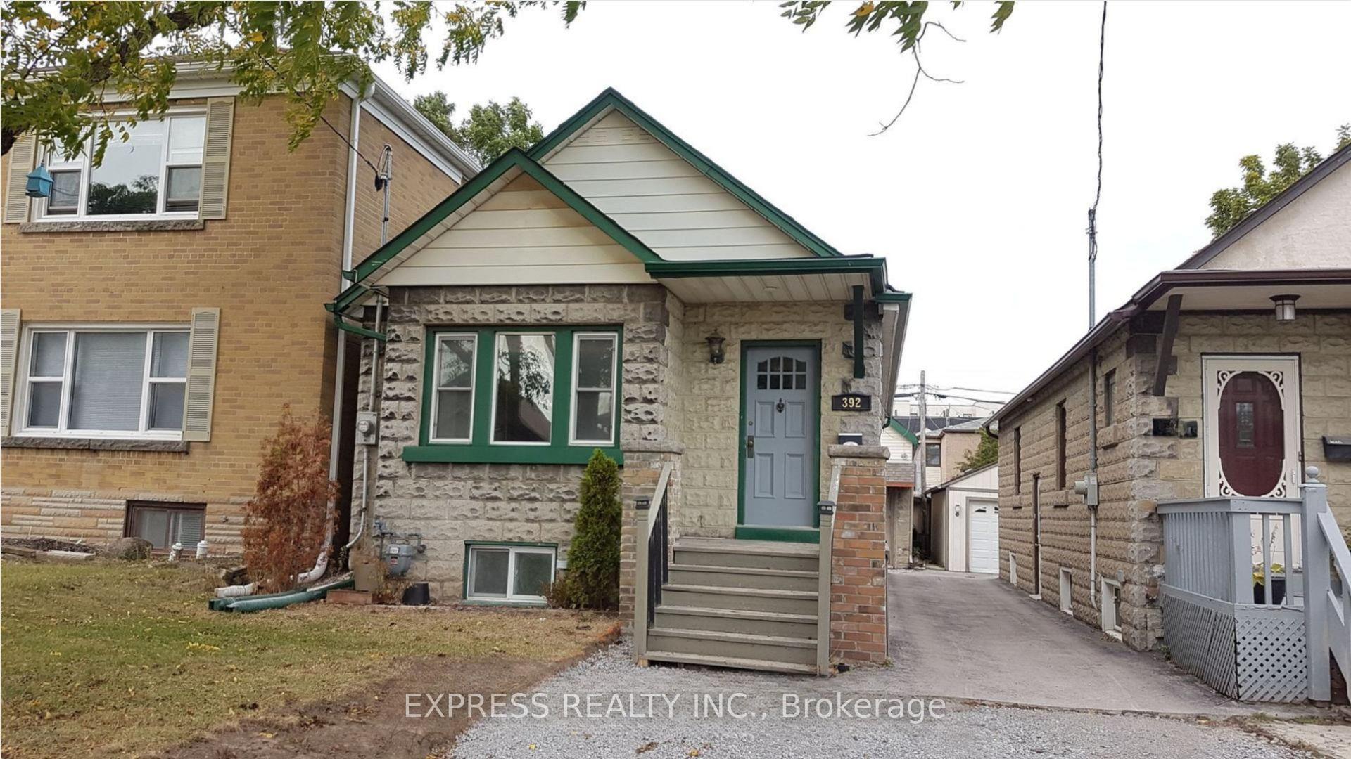 Front of Unit Bsmt, 392 Whitmore Avenue N