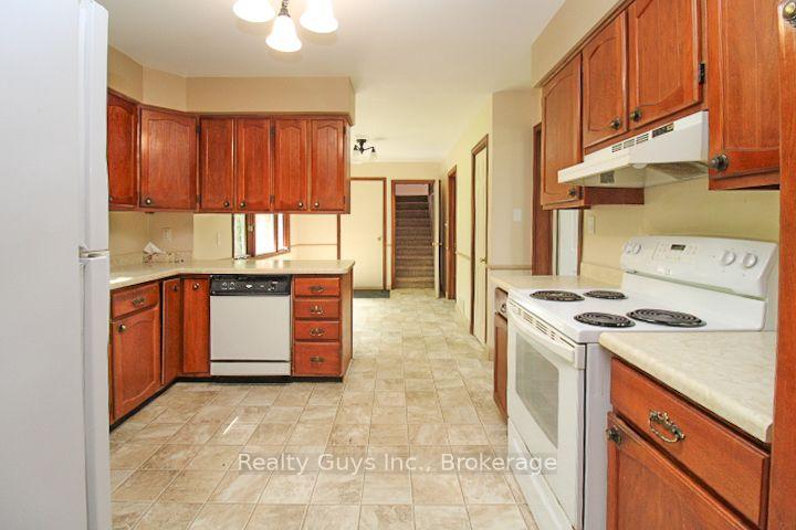 Photo 22 of 1931 Sherbrooke Street W, Cavan Monaghan, Cavan-Monaghan — HOMEH