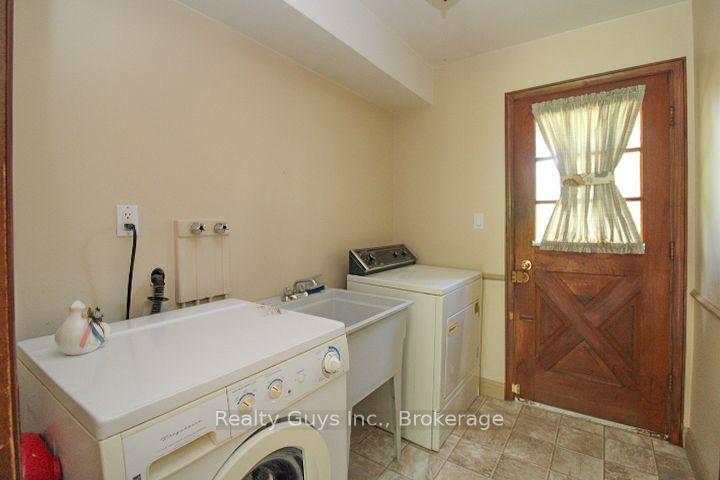 Photo 25 of 1931 Sherbrooke Street W, Cavan Monaghan, Cavan-Monaghan — HOMEH