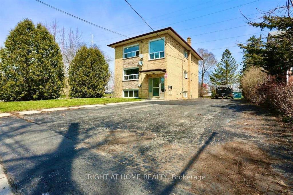 Photo 1 of Unit 3, 394 Thiel Street, London, East H — HOMEH