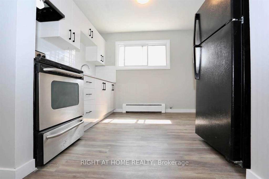 Photo 7 of Unit 3, 394 Thiel Street, London, East H — HOMEH