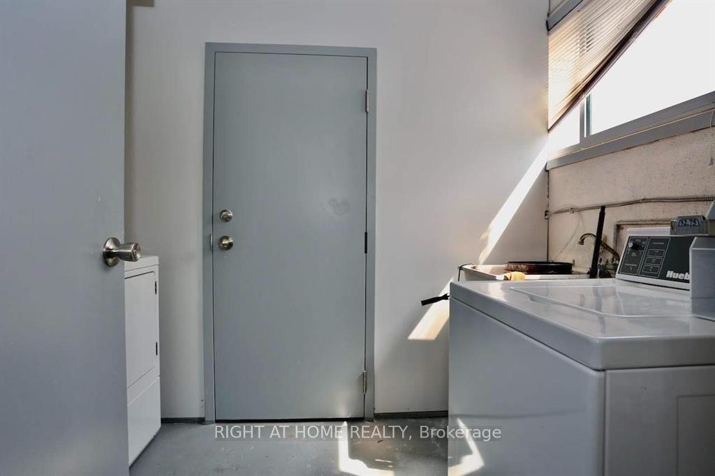 Photo 9 of Unit 3, 394 Thiel Street, London, East H — HOMEH