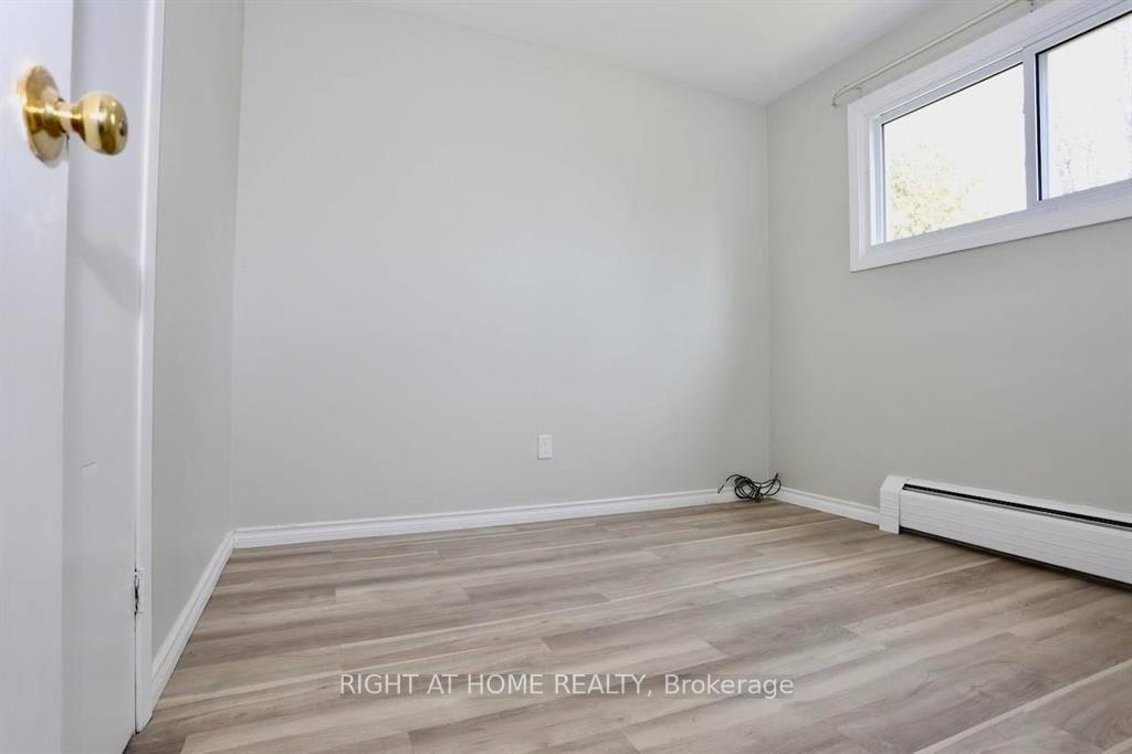 Photo 15 of Unit 3, 394 Thiel Street, London, East H — HOMEH