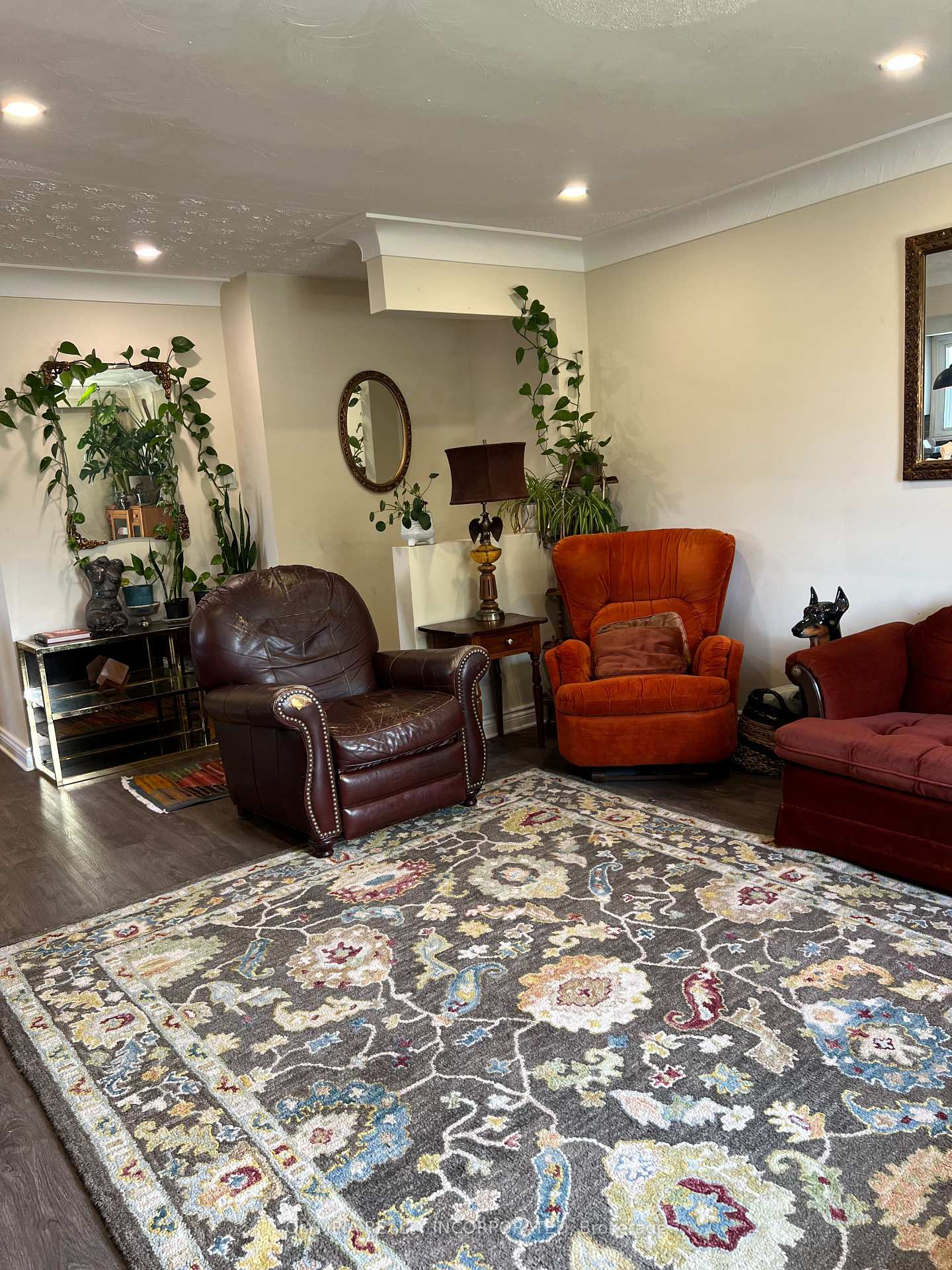 Photo 10 of 8045 Thorton Street, Niagara Falls, Ascot — HOMEH