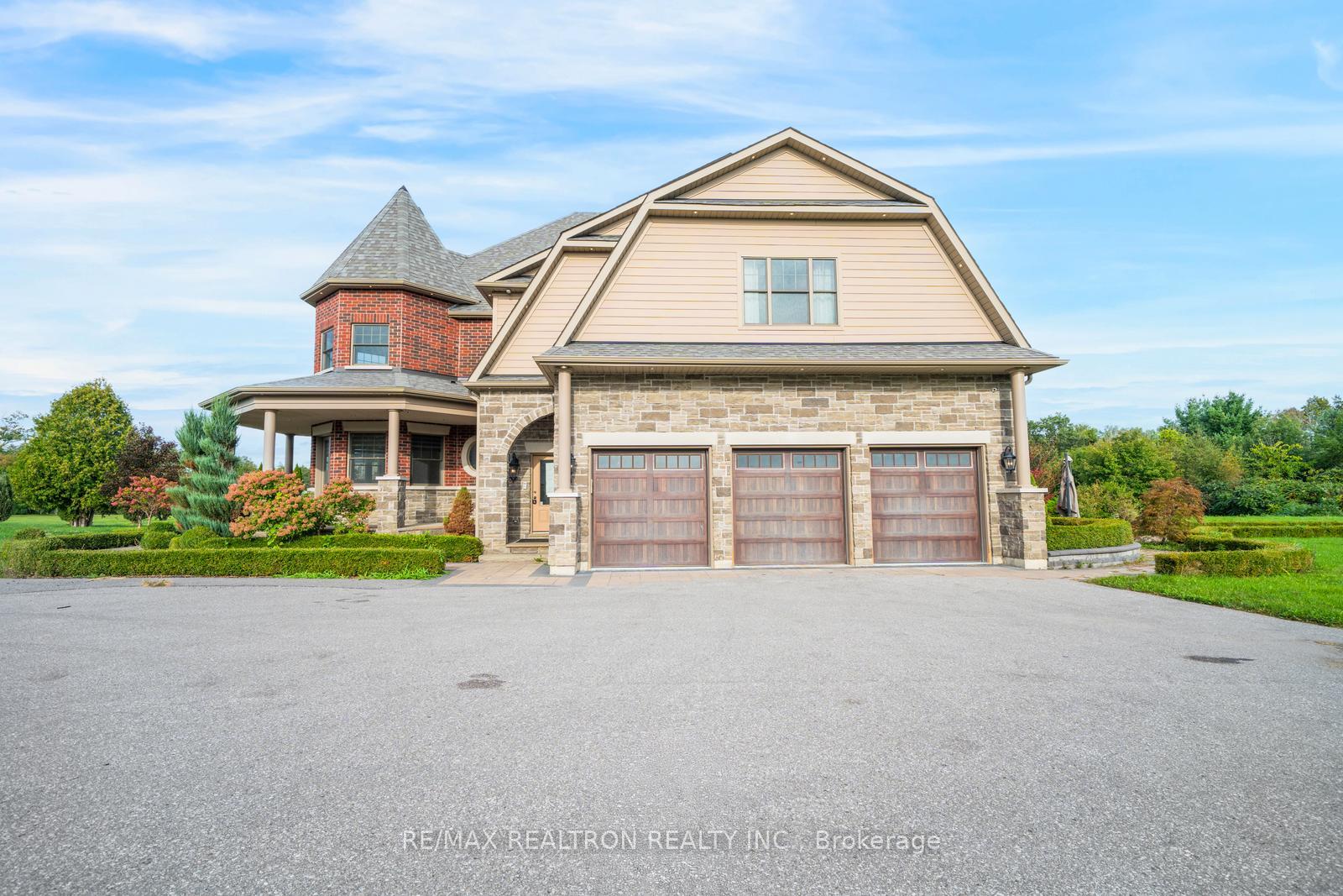Photo 3 of 229 5th Concession Road, Ajax, Northeast Ajax — HOMEH