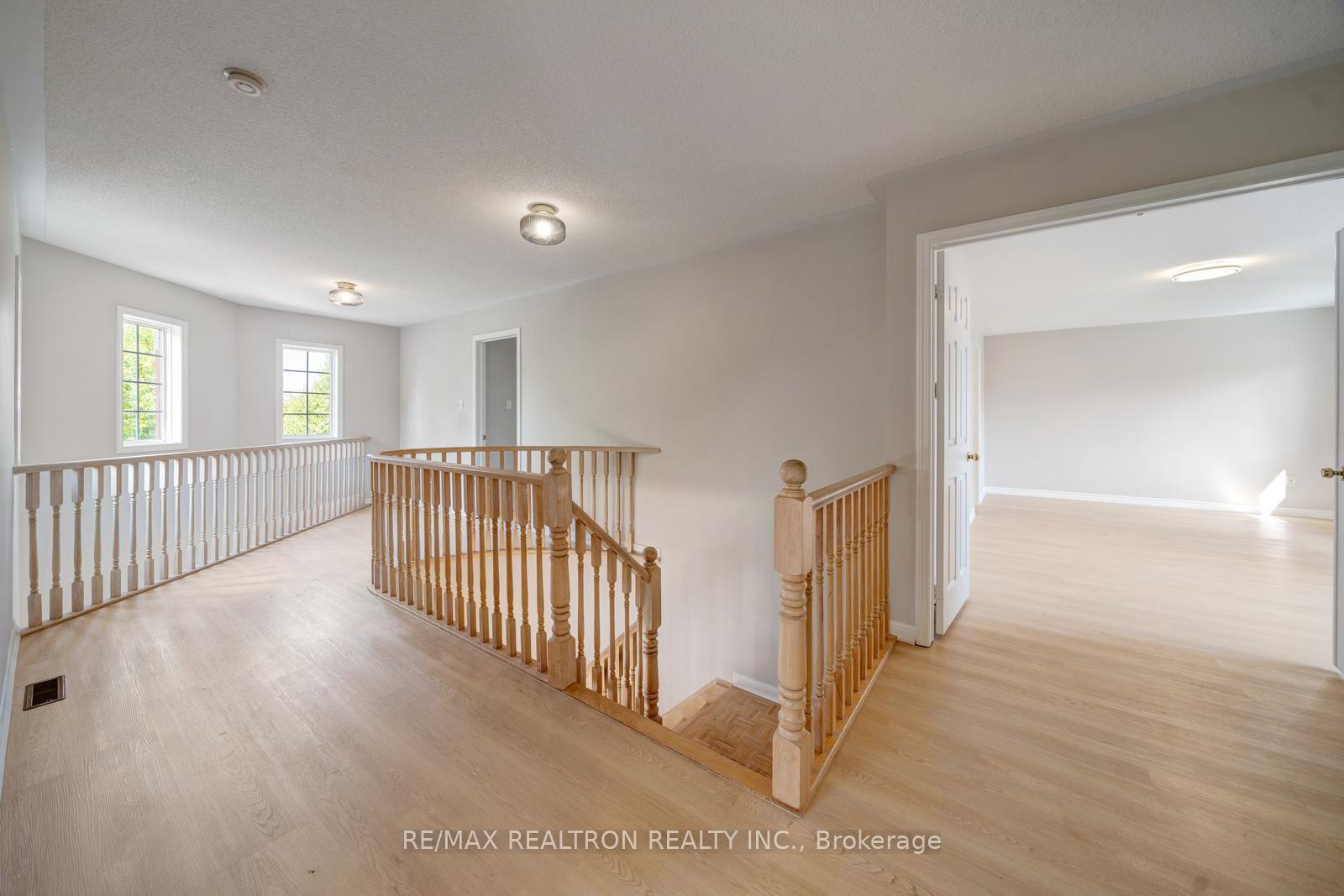 Photo 22 of 18 Formosa Drive, Richmond Hill, Rouge Woods — HOMEH