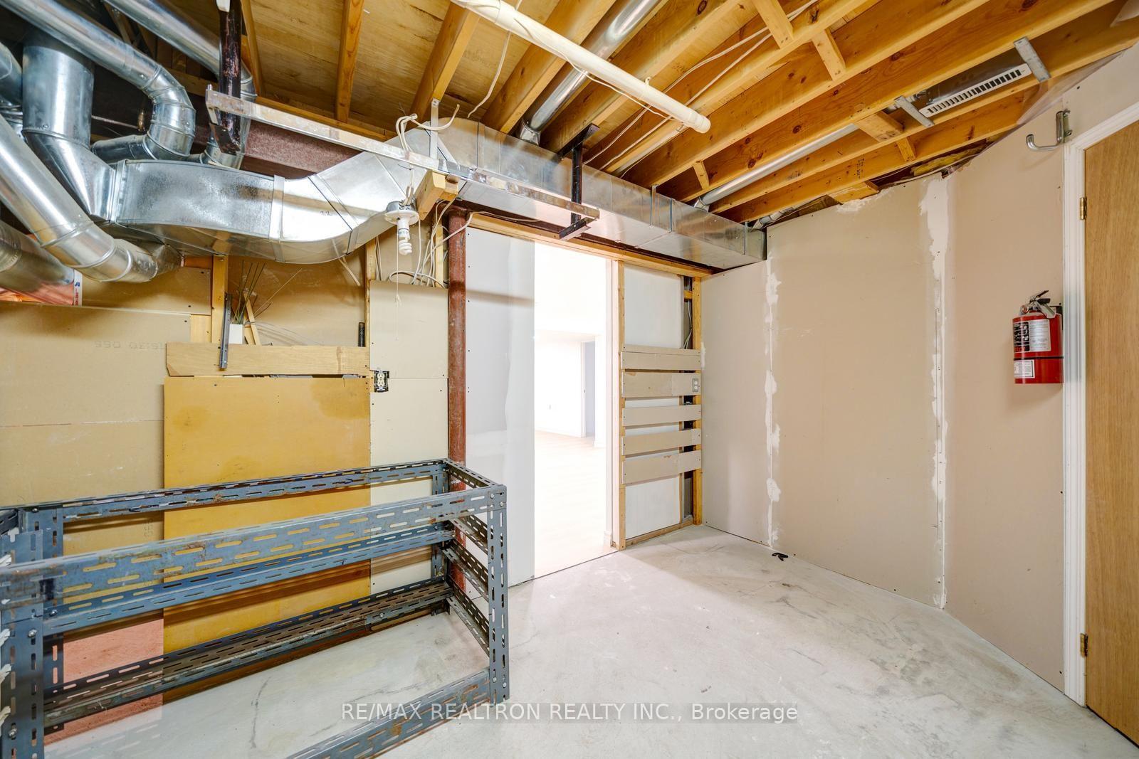 Photo 46 of 18 Formosa Drive, Richmond Hill, Rouge Woods — HOMEH