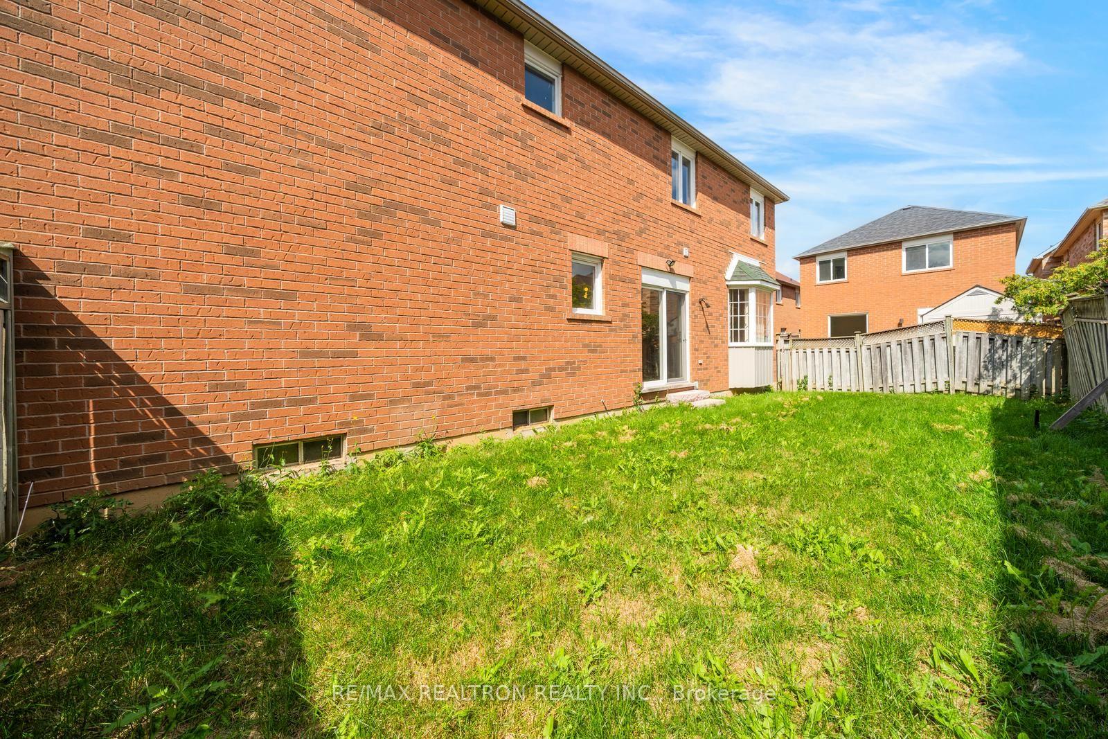 Photo 50 of 18 Formosa Drive, Richmond Hill, Rouge Woods — HOMEH