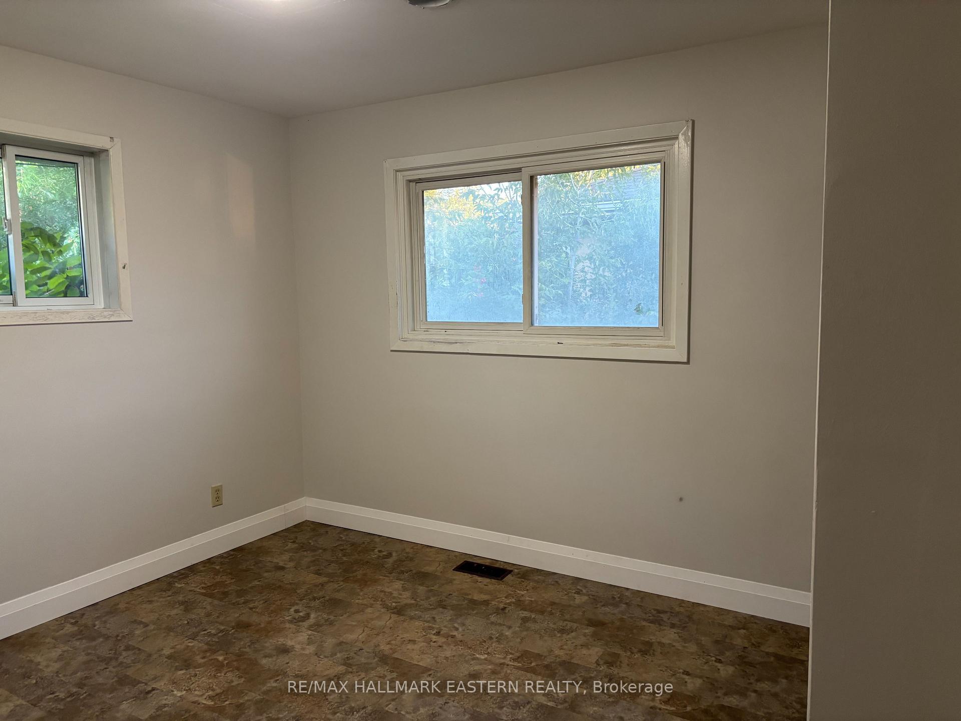 Photo 7 of Unit main floor unit, 893 Ford Street, Peterborough, Otonabee Ward 1 — HOMEH