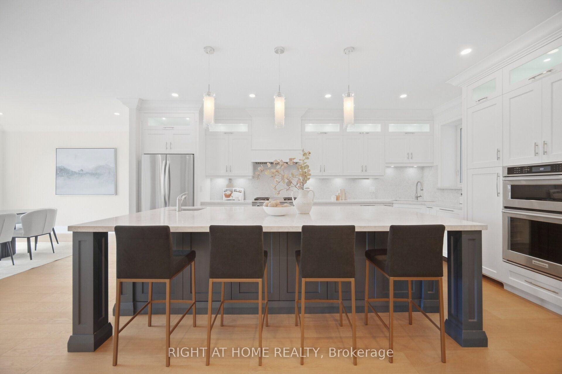 Photo 11 of 107 Trethewey Drive, North York, Beechborough-Greenbrook — HOMEH