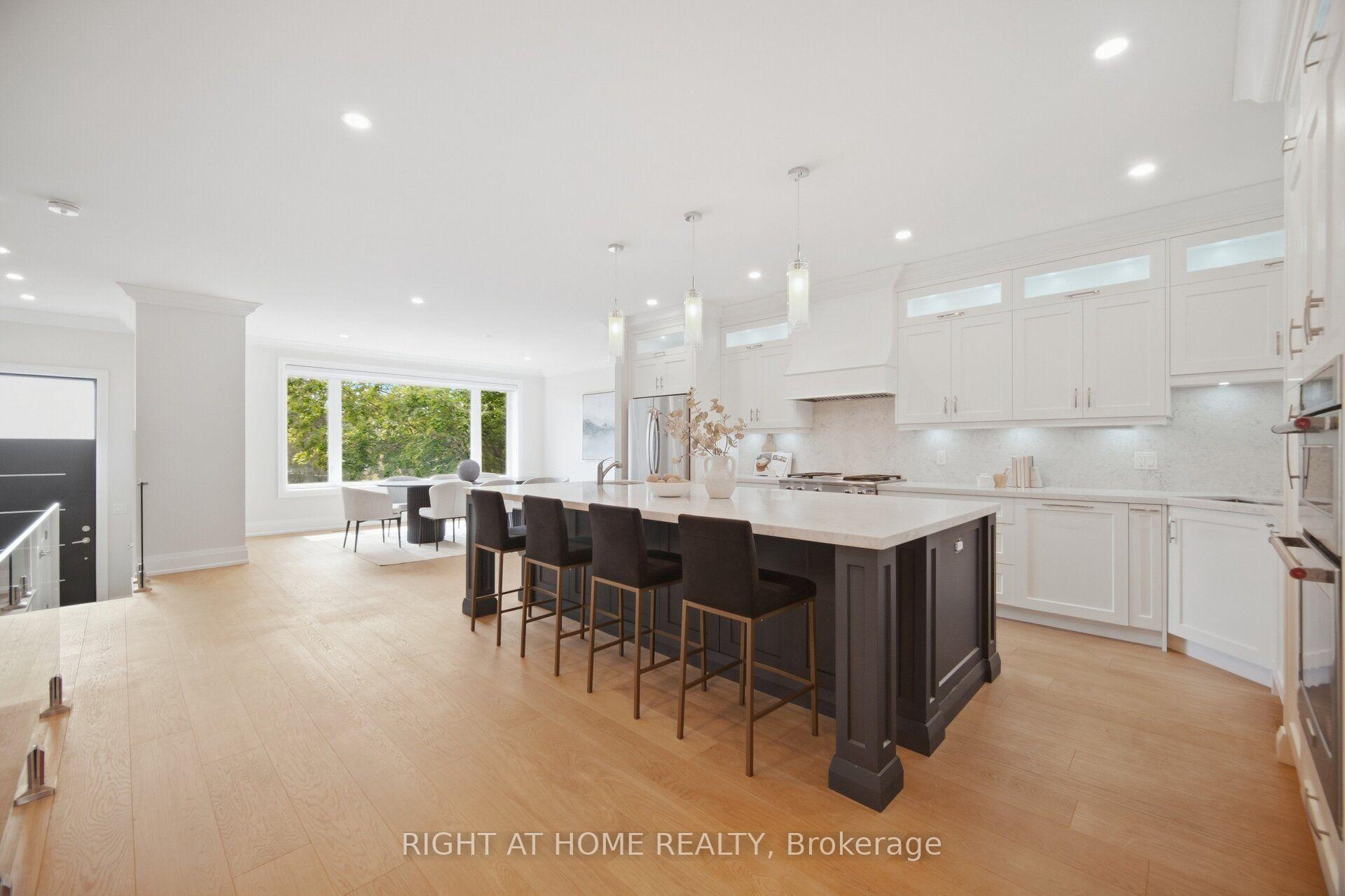 Photo 12 of 107 Trethewey Drive, North York, Beechborough-Greenbrook — HOMEH