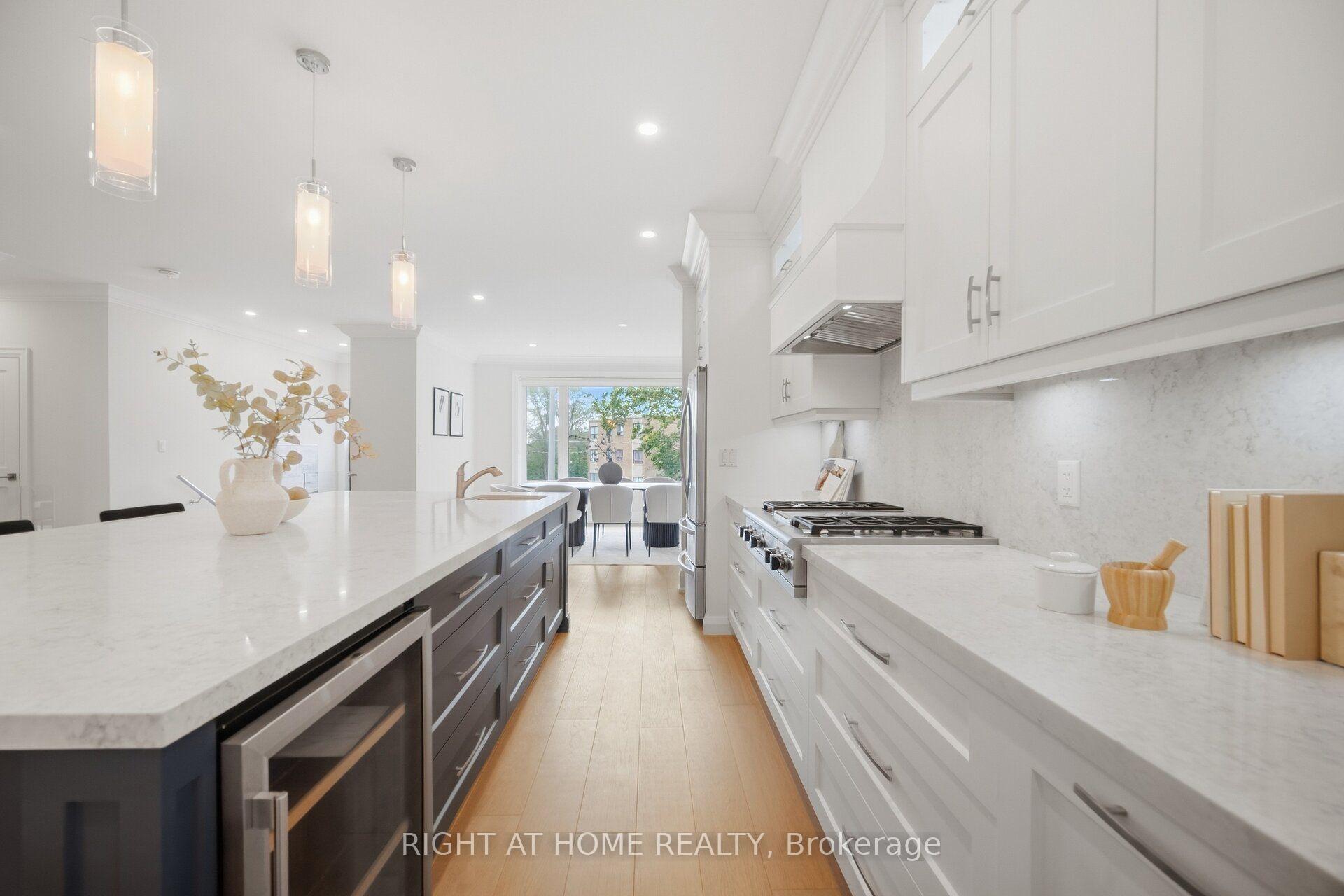 Photo 13 of 107 Trethewey Drive, North York, Beechborough-Greenbrook — HOMEH