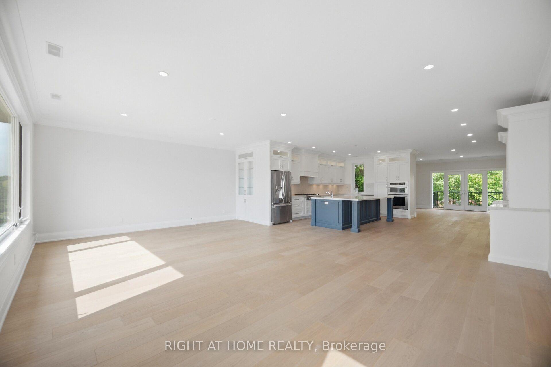 Photo 36 of 107 Trethewey Drive, North York, Beechborough-Greenbrook — HOMEH