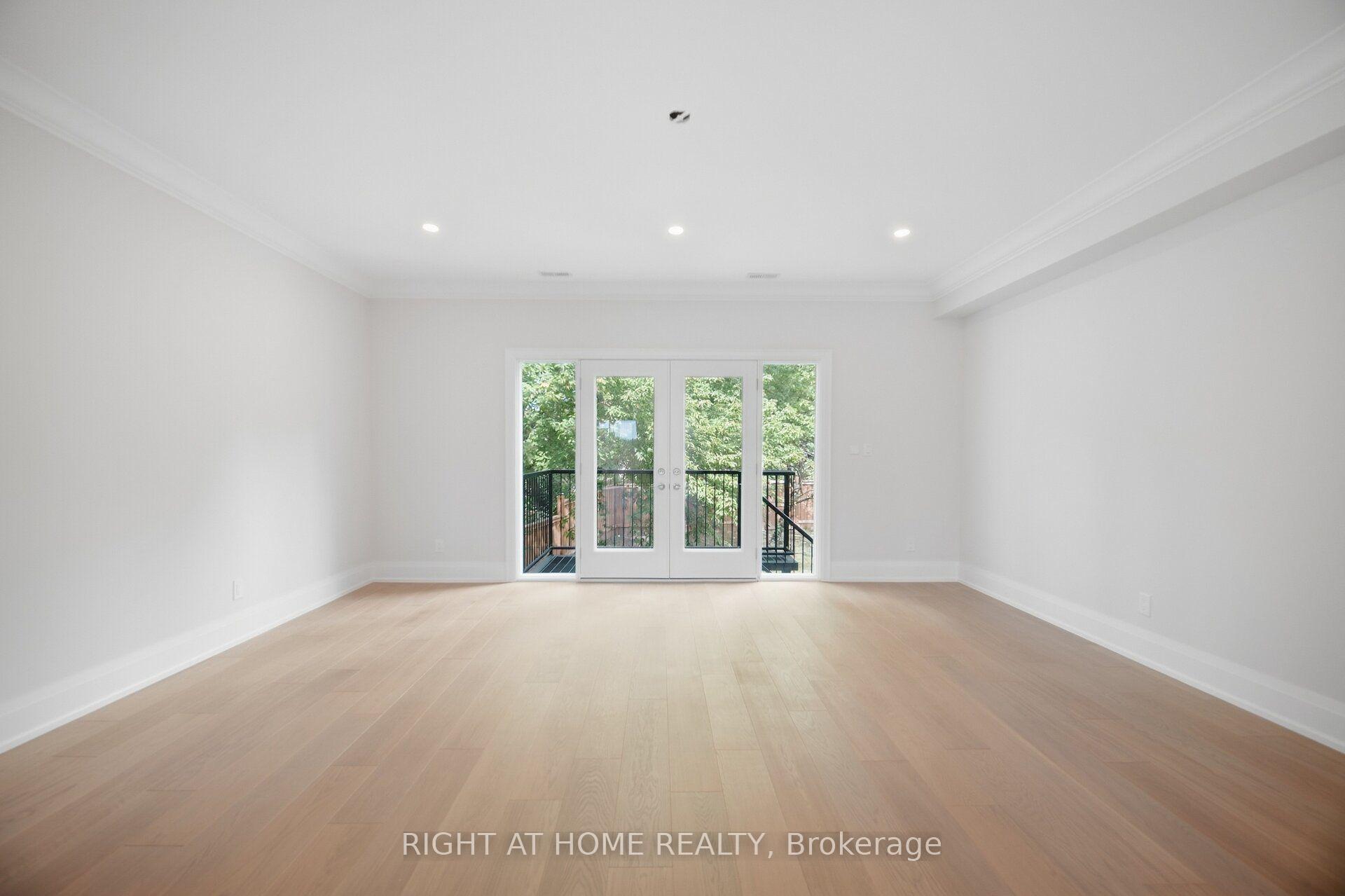 Photo 41 of 107 Trethewey Drive, North York, Beechborough-Greenbrook — HOMEH