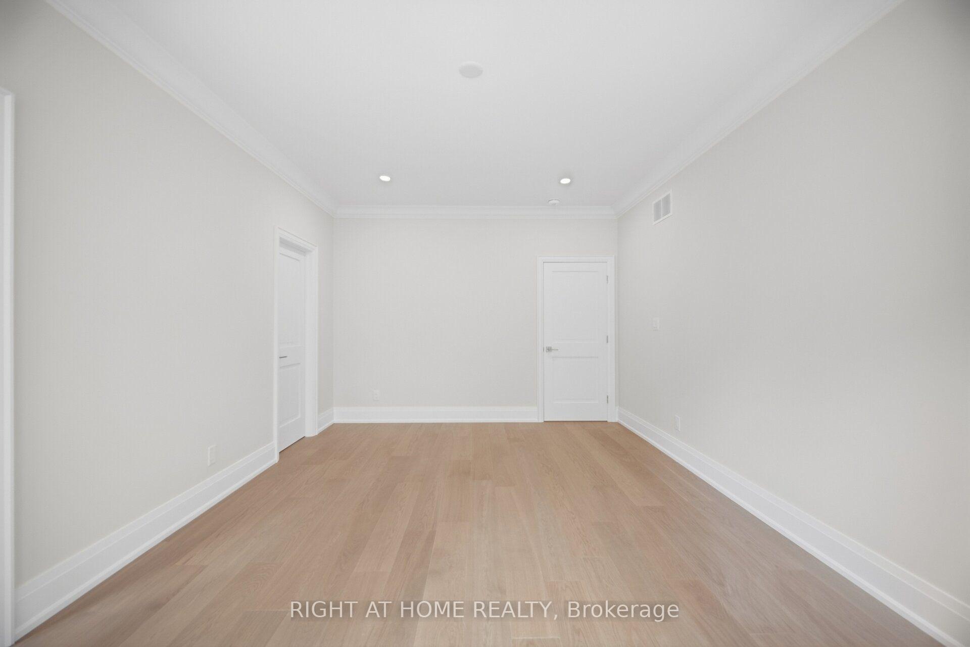 Photo 43 of 107 Trethewey Drive, North York, Beechborough-Greenbrook — HOMEH