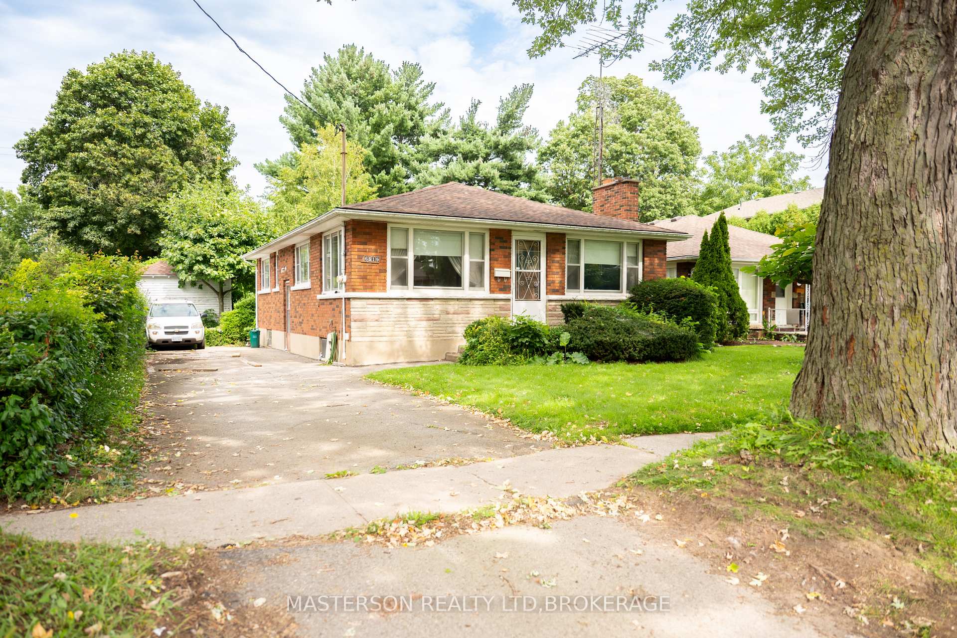 Photo of 6519 Dunn Street