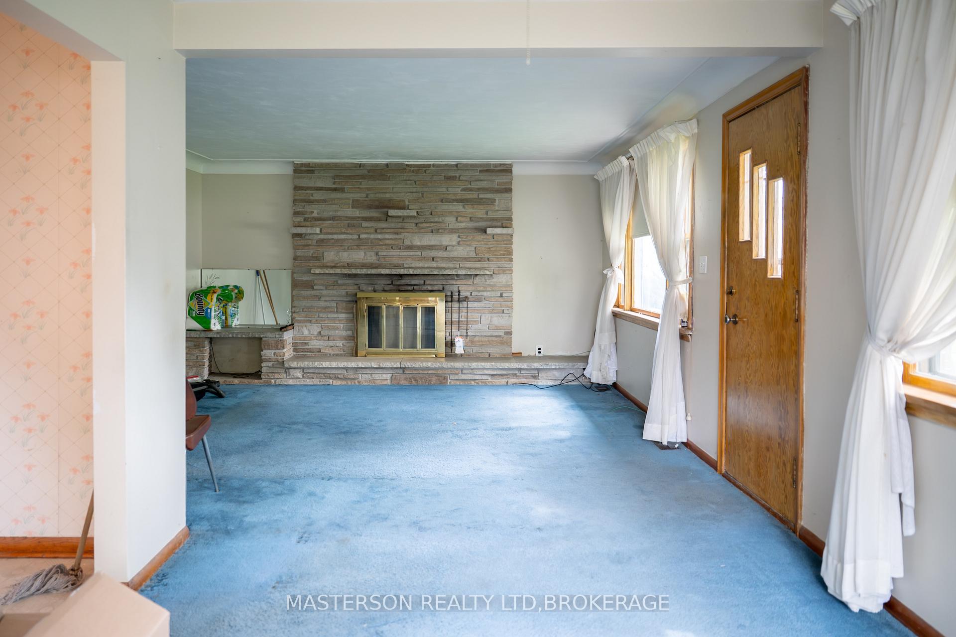 Photo 4 of 6519 Dunn Street, Niagara Falls, Dorchester — HOMEH