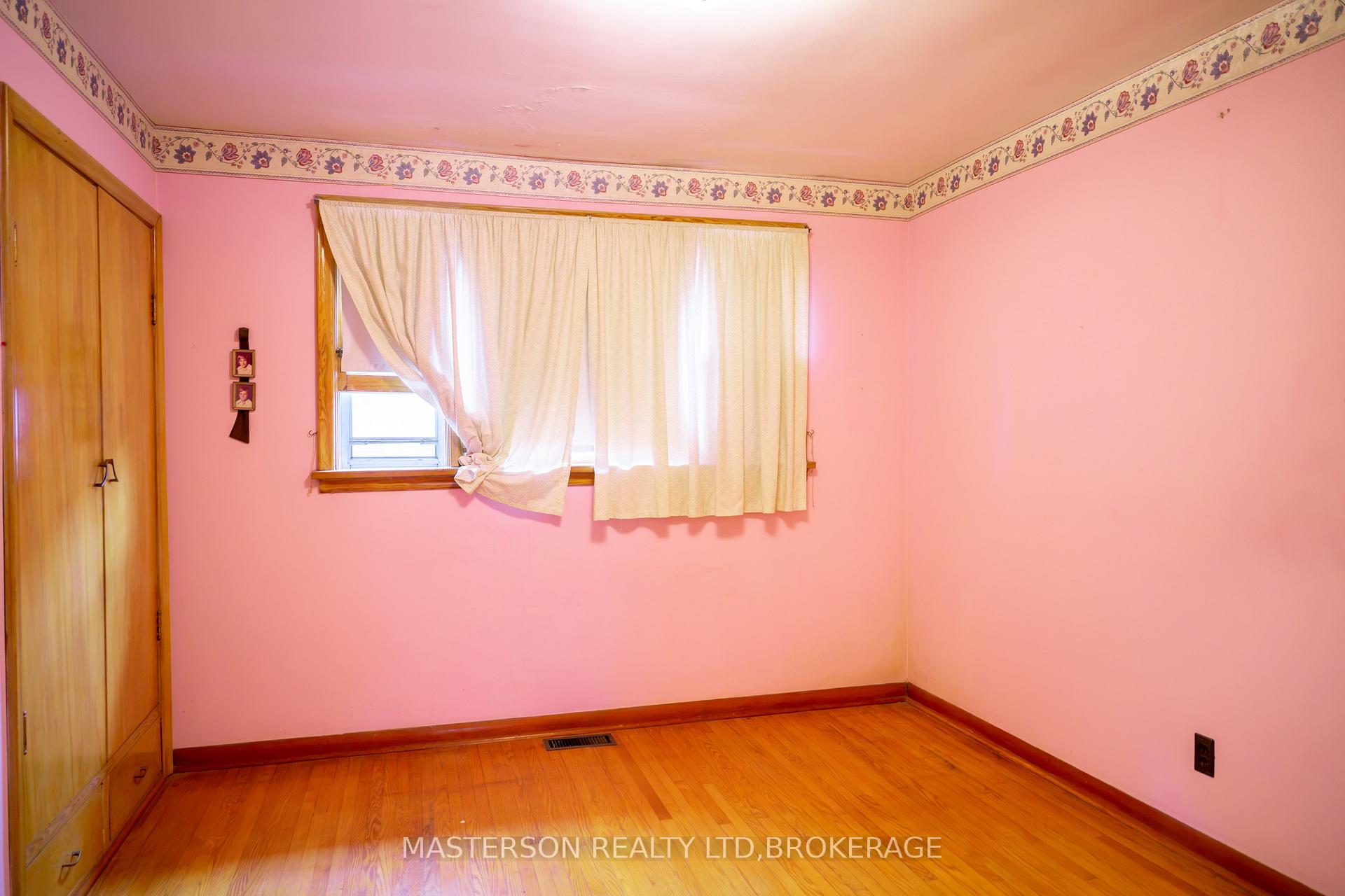 Photo 8 of 6519 Dunn Street, Niagara Falls, Dorchester — HOMEH