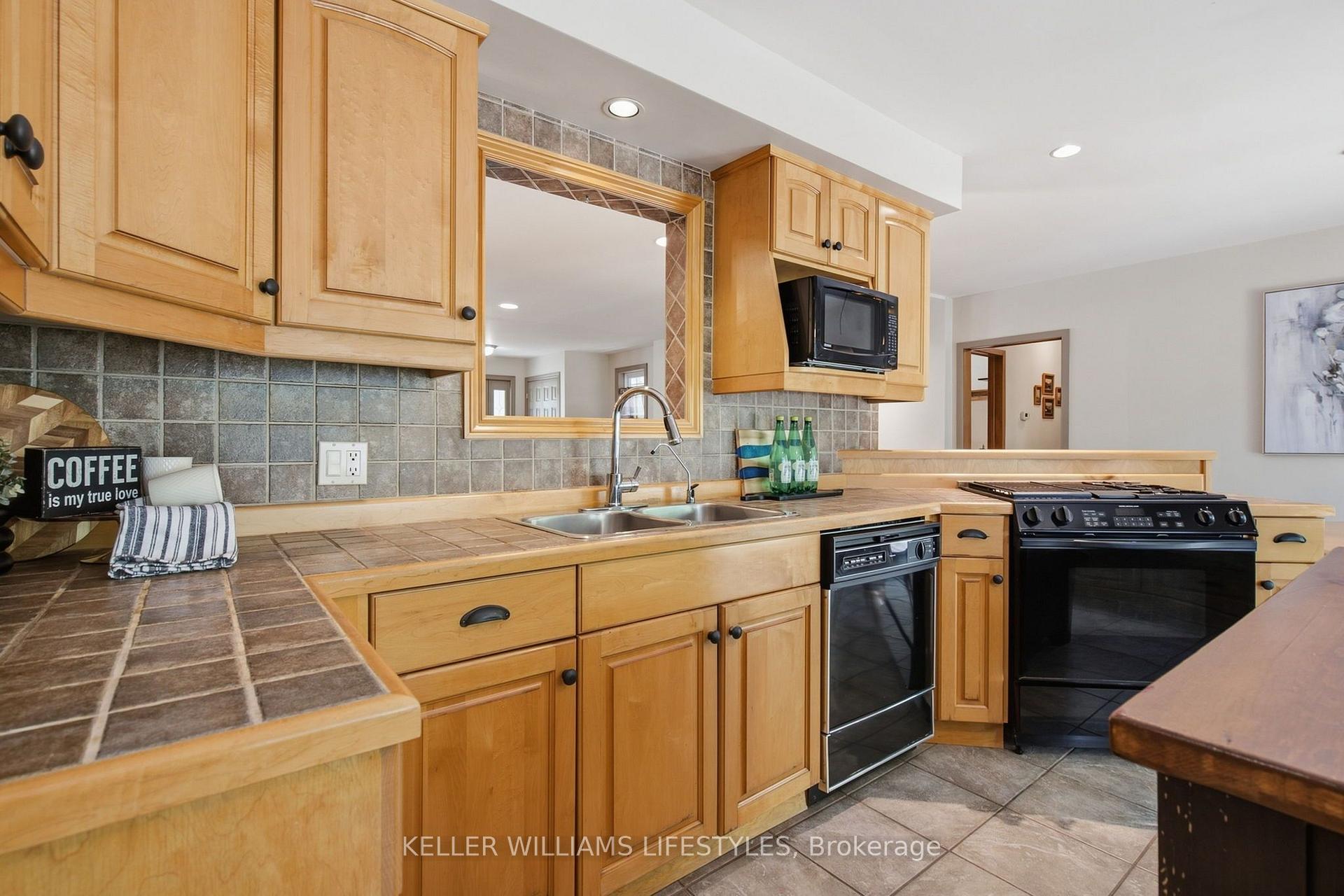 Photo 24 of 4614 Colonel Talbot Road, London, South V — HOMEH