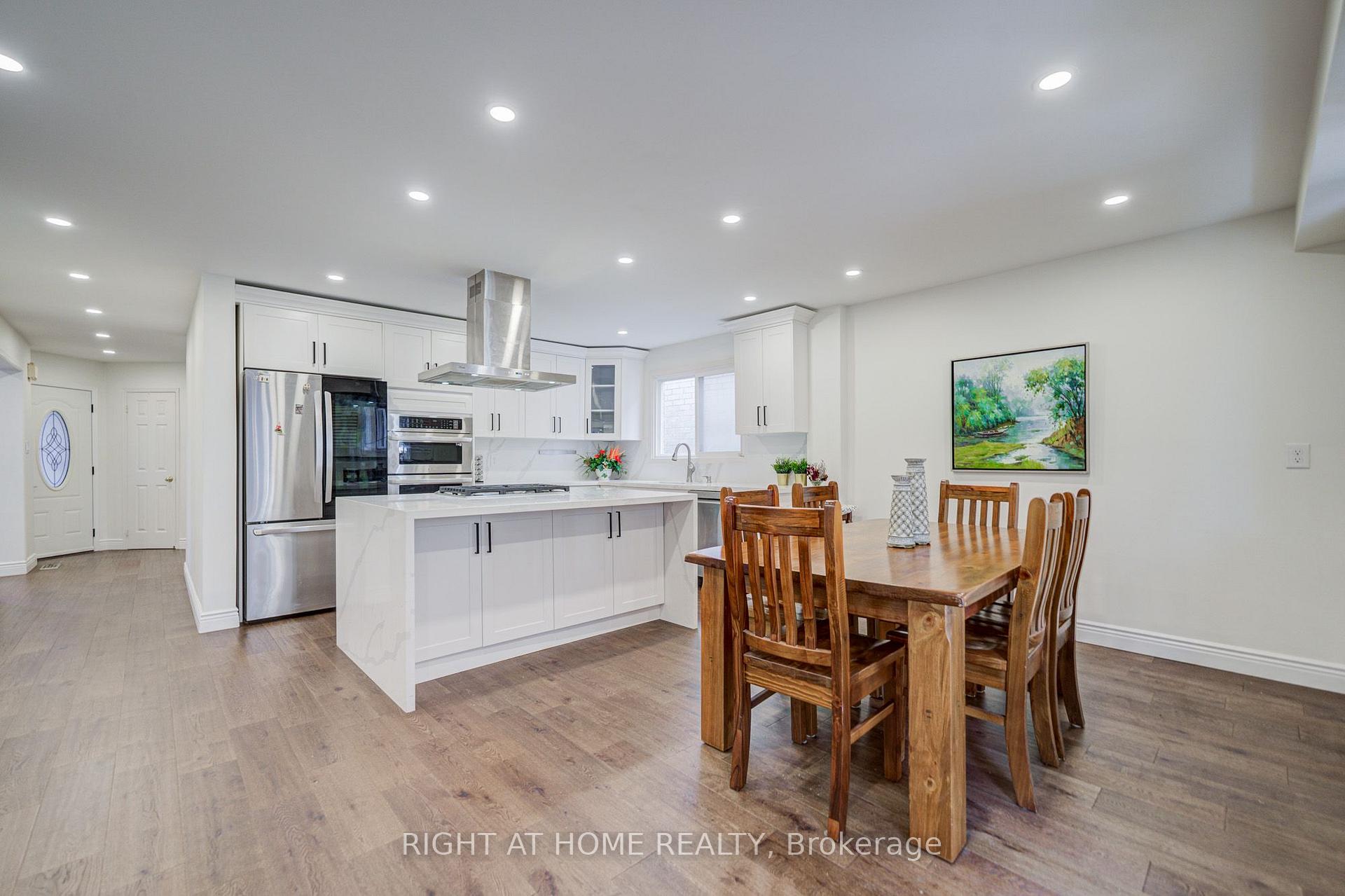 Photo 16 of 71 Bayhampton Crescent, Vaughan, Brownridge — HOMEH