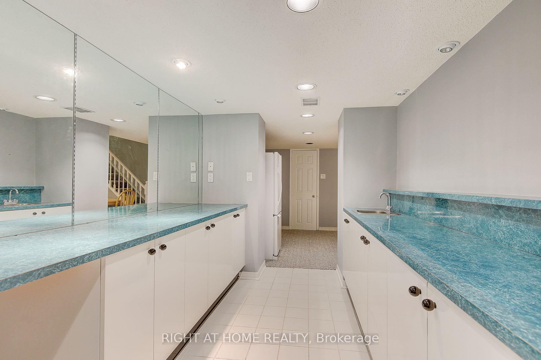 Photo 41 of 71 Bayhampton Crescent, Vaughan, Brownridge — HOMEH