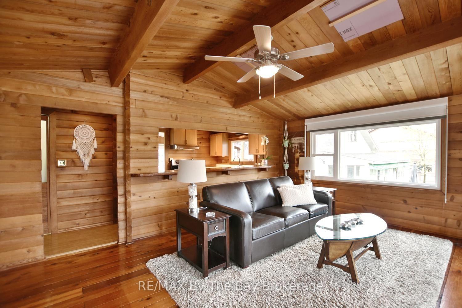 Photo 11 of 39 Old Mosley Street, Wasaga Beach — HOMEH