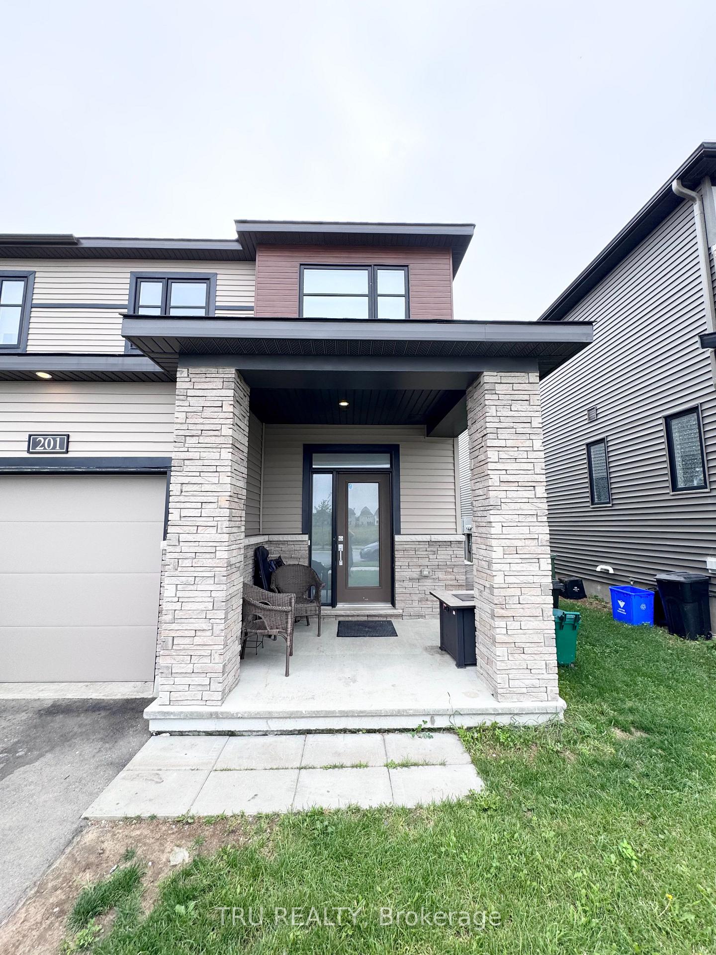 Photo 1 of 201 Invention Boulevard, Ottawa, Kanata - Morgan's Grant/South March — HOMEH