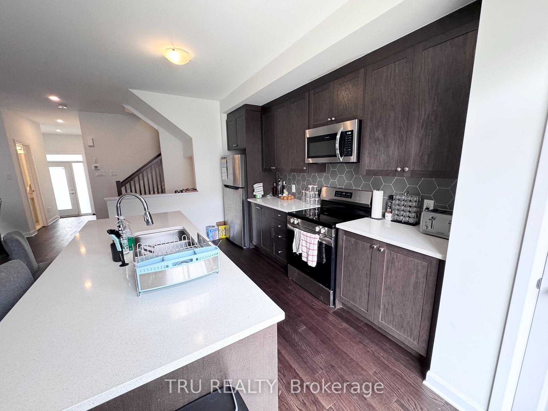 Photo 5 of 201 Invention Boulevard, Ottawa, Kanata - Morgan's Grant/South March — HOMEH
