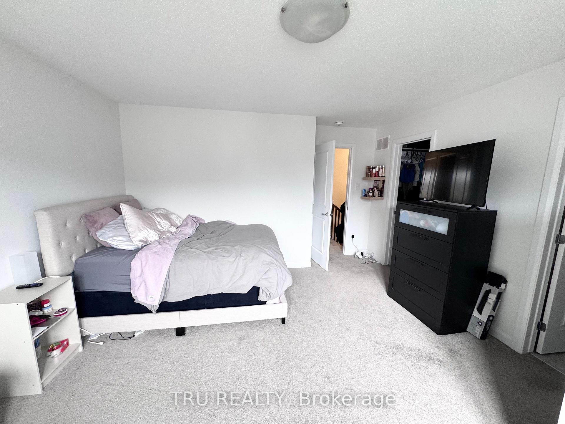 Photo 11 of 201 Invention Boulevard, Ottawa, Kanata - Morgan's Grant/South March — HOMEH