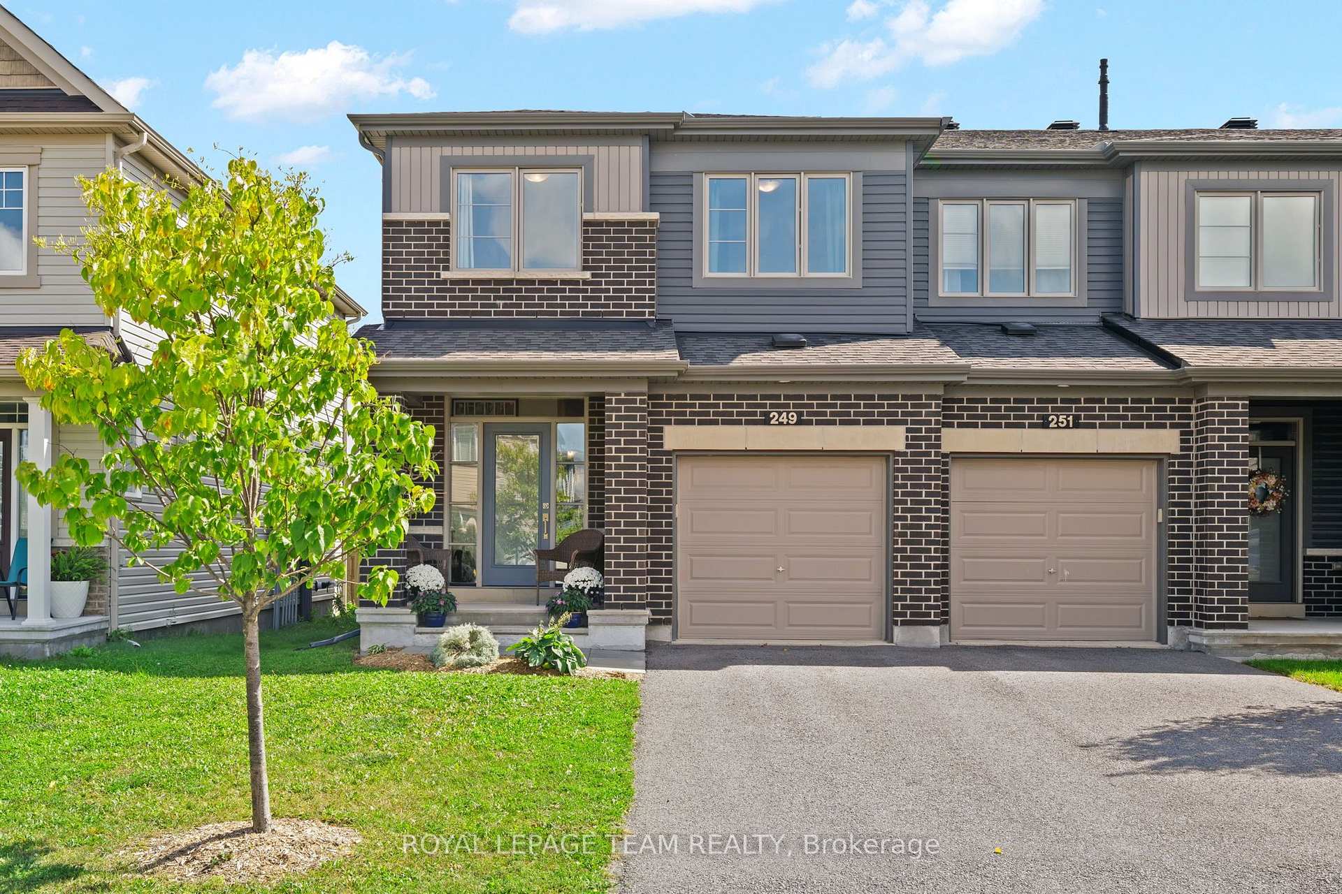 Photo 1 of 249 Kimpton Drive, Ottawa, Stittsville (North) — HOMEH