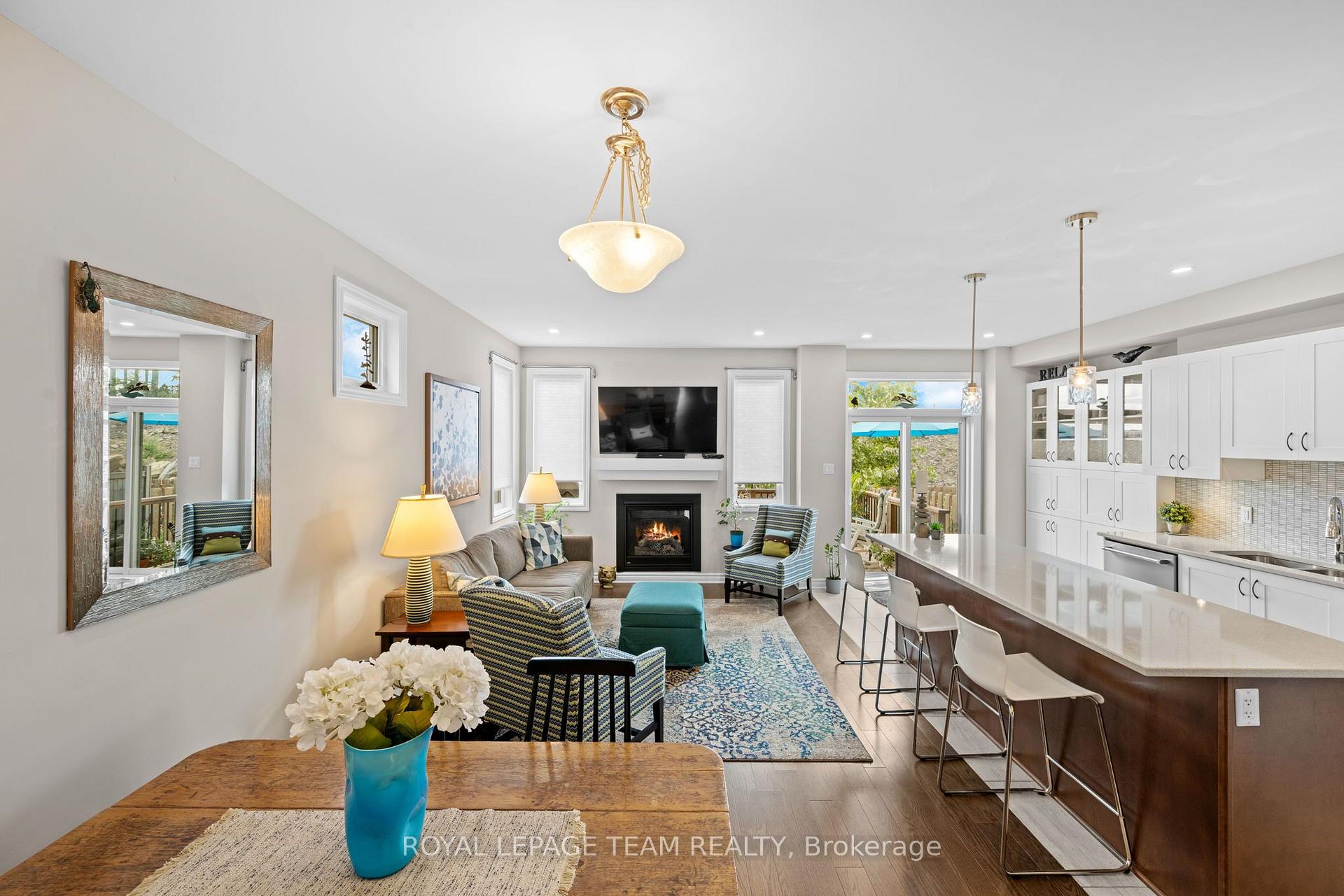 Photo 5 of 249 Kimpton Drive, Ottawa, Stittsville (North) — HOMEH