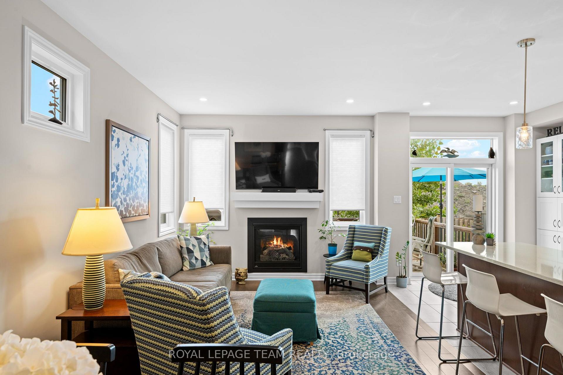 Photo 6 of 249 Kimpton Drive, Ottawa, Stittsville (North) — HOMEH