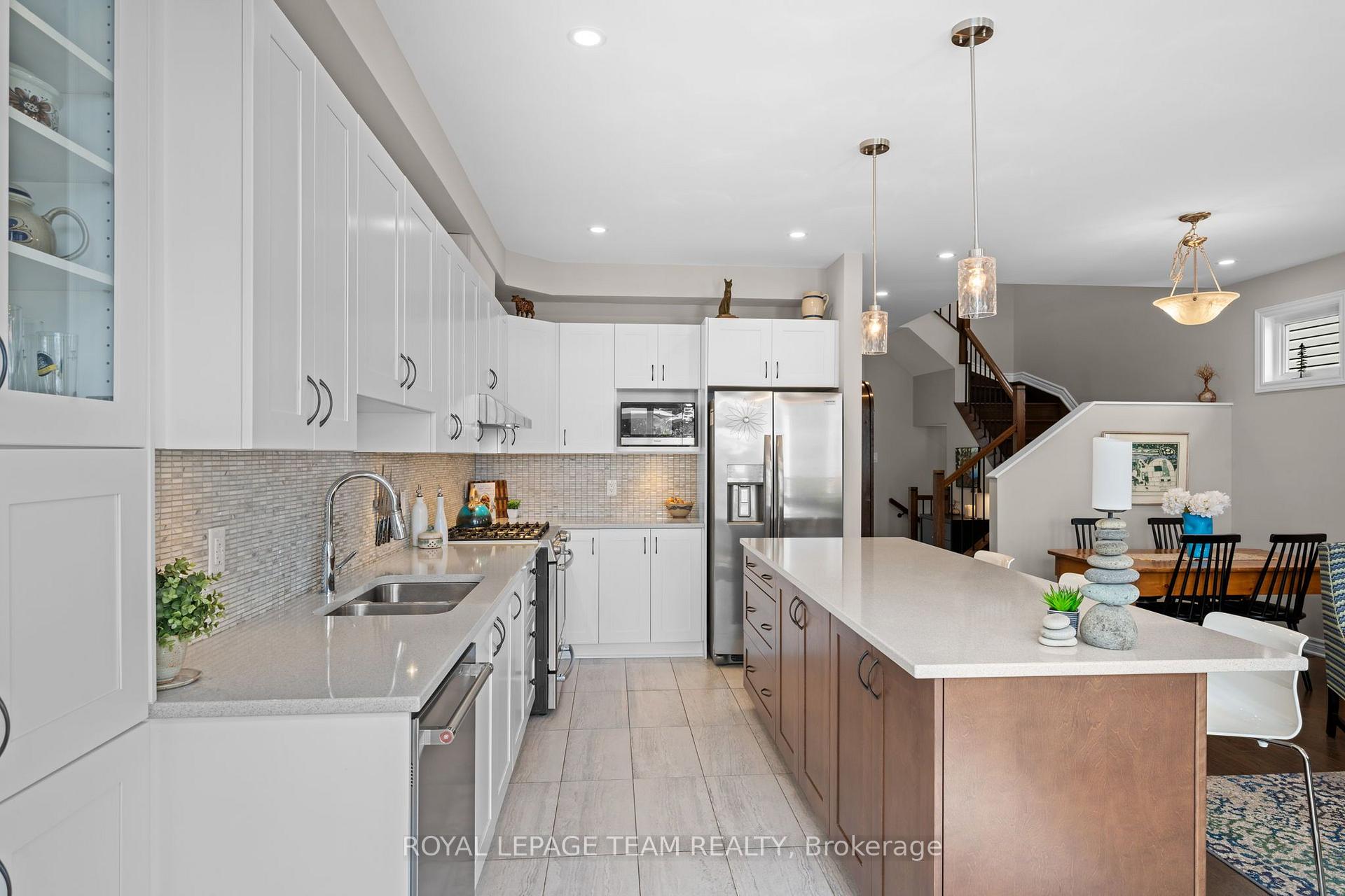 Photo 7 of 249 Kimpton Drive, Ottawa, Stittsville (North) — HOMEH