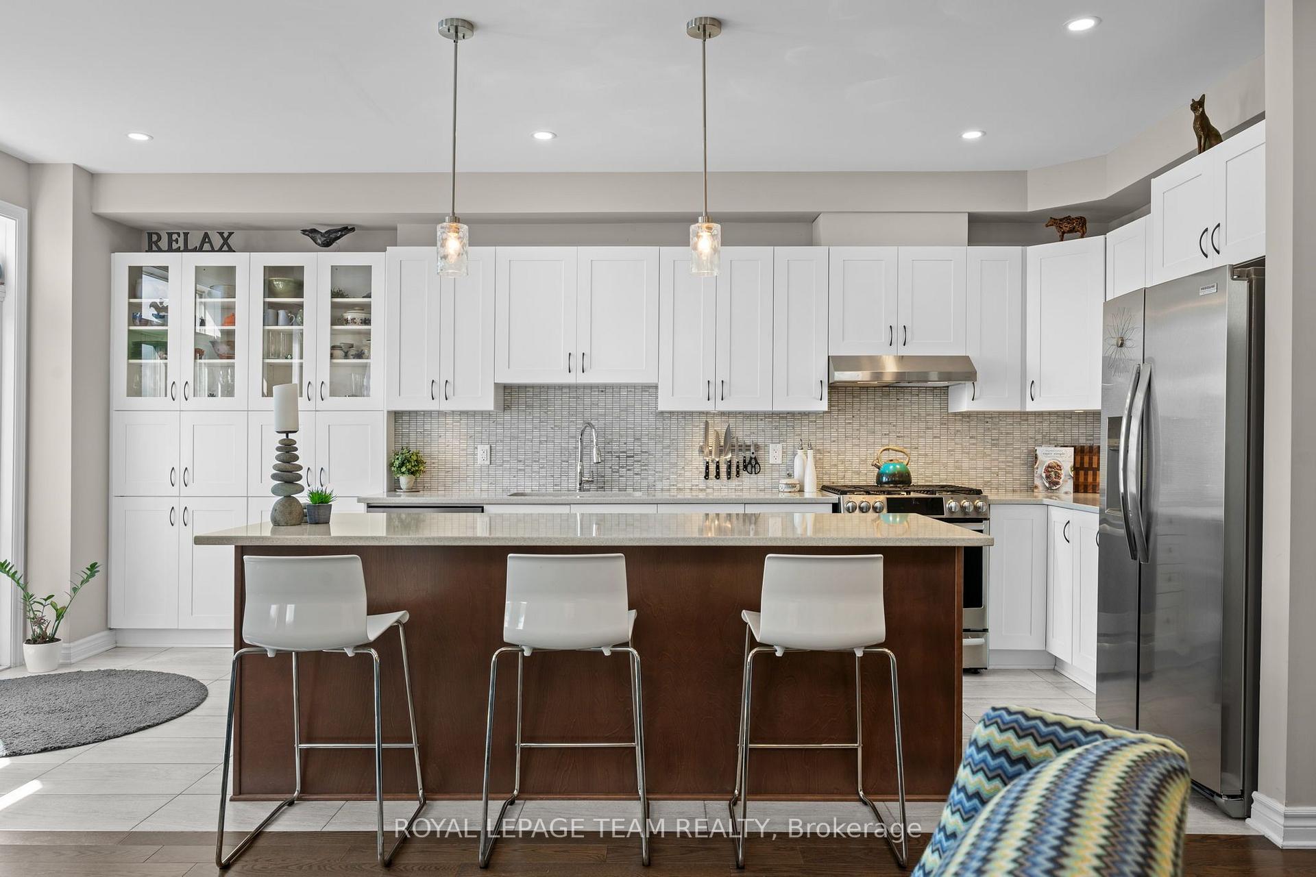 Photo 9 of 249 Kimpton Drive, Ottawa, Stittsville (North) — HOMEH