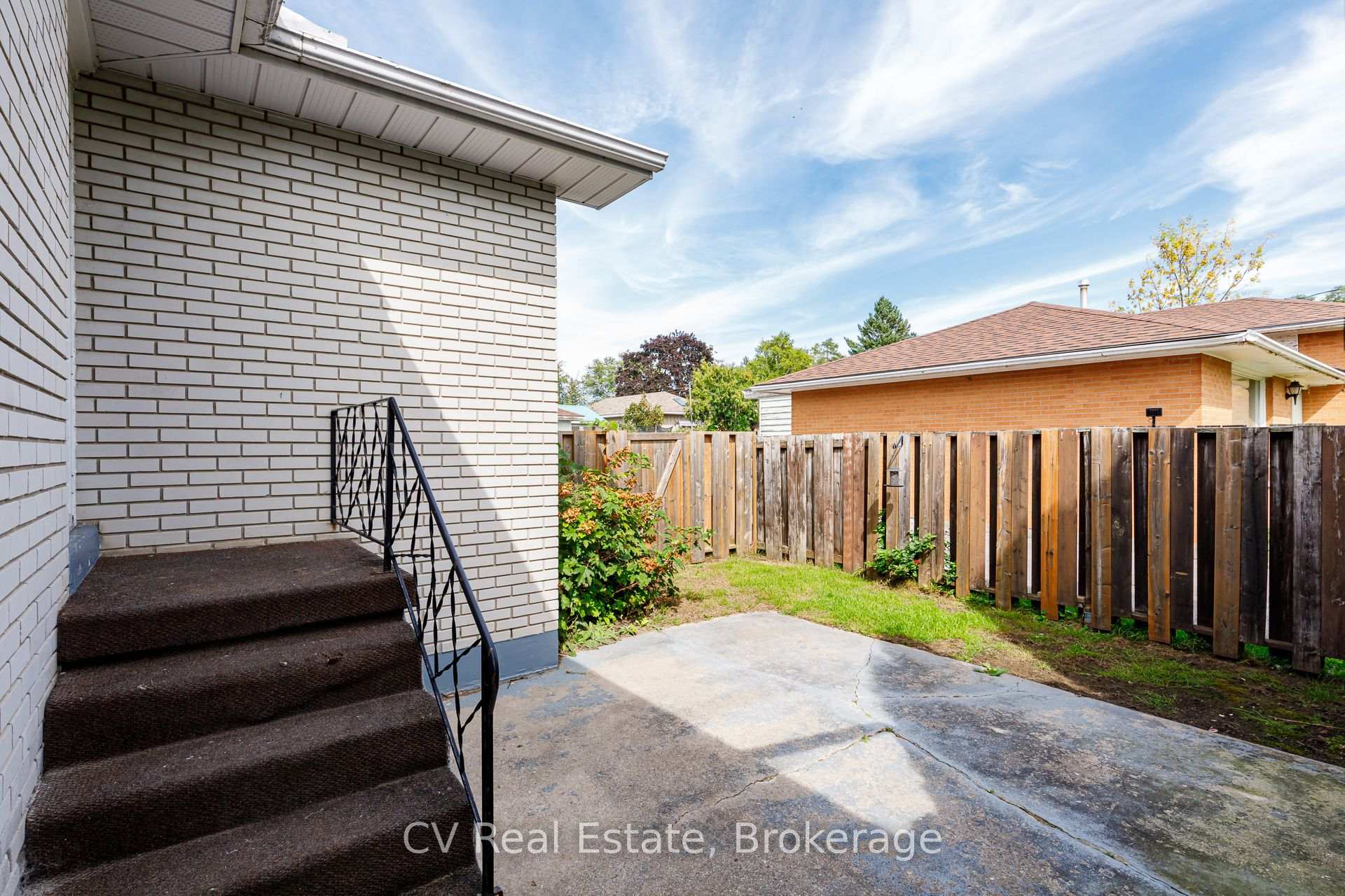Photo 4 of 7 Willow Street, Collingwood — HOMEH