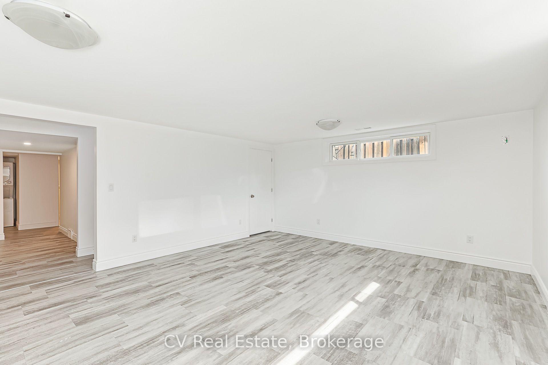 Photo 11 of 7 Willow Street, Collingwood — HOMEH