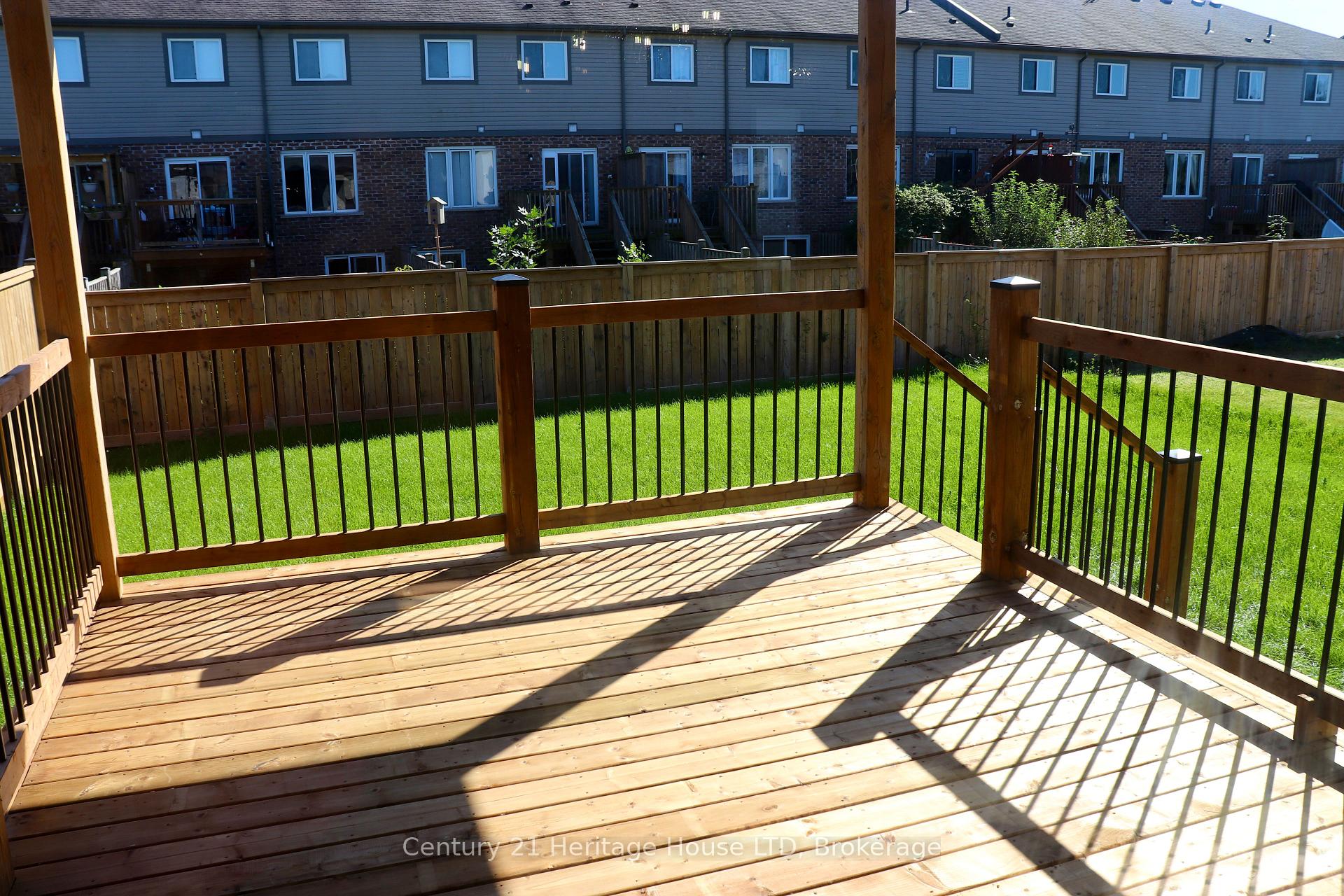 Photo 5 of 8890 Angie Drive, Niagara Falls, Forestview — HOMEH