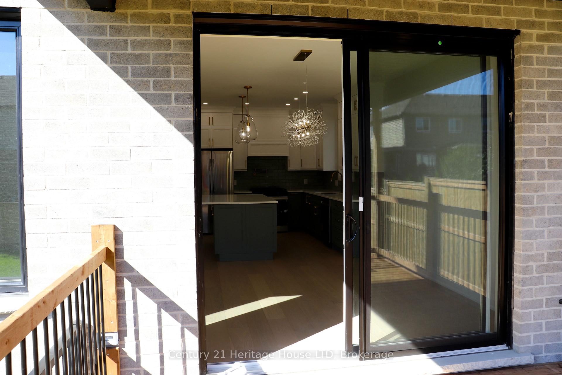 Photo 8 of 8890 Angie Drive, Niagara Falls, Forestview — HOMEH