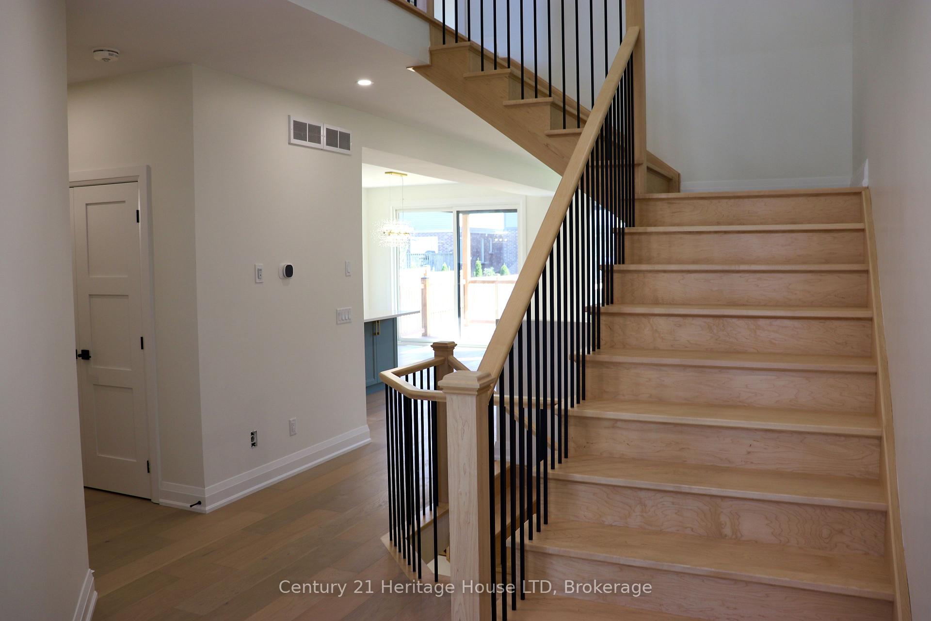 Photo 27 of 8890 Angie Drive, Niagara Falls, Forestview — HOMEH