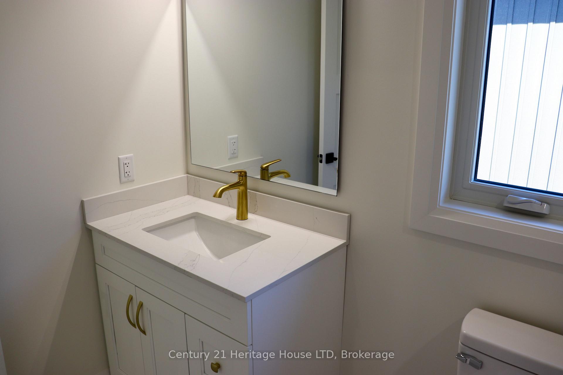 Photo 36 of 8890 Angie Drive, Niagara Falls, Forestview — HOMEH