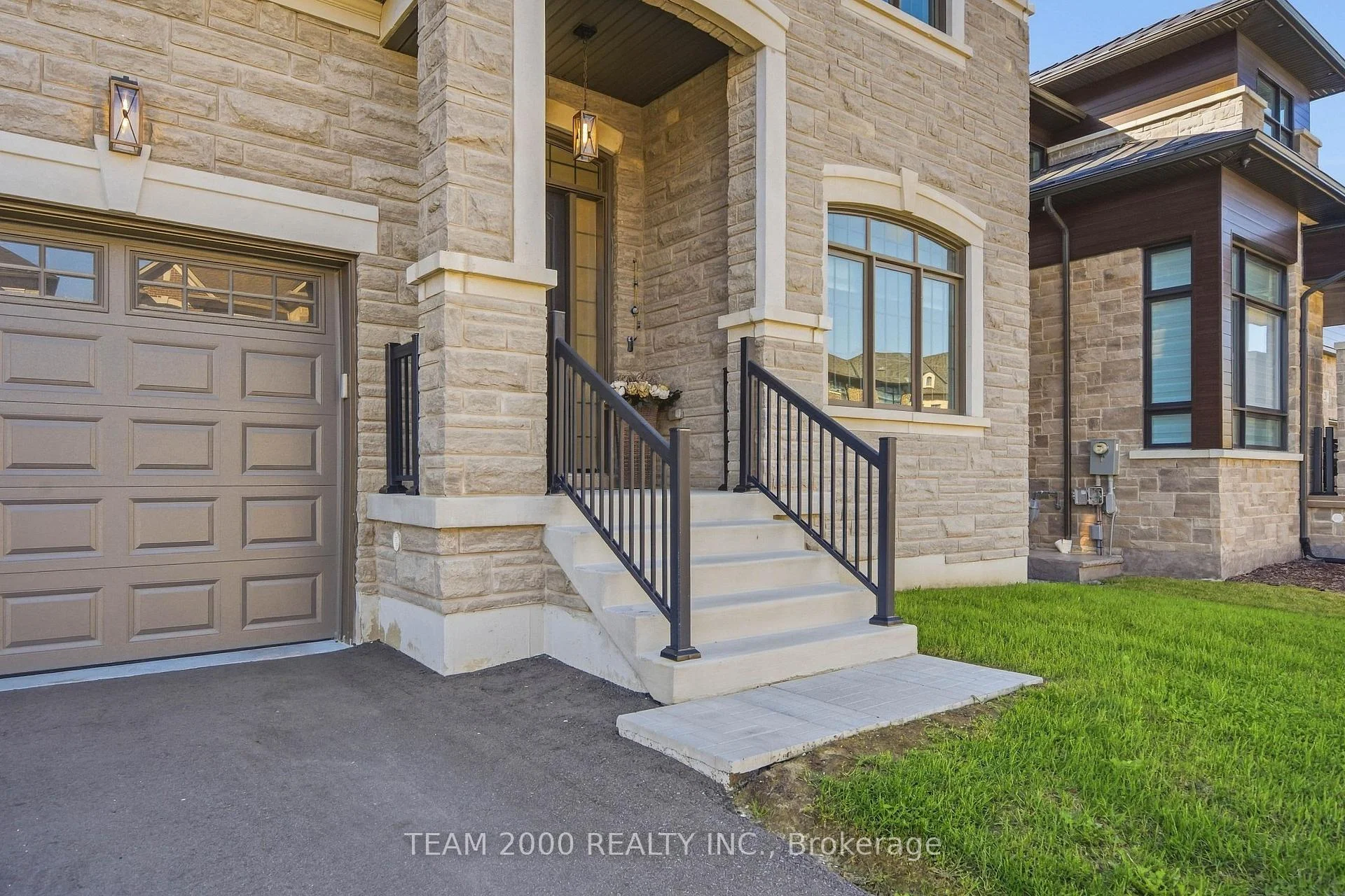Photo 10 of 33 Winthrop Crescent, Vaughan, Vellore Village — HOMEH